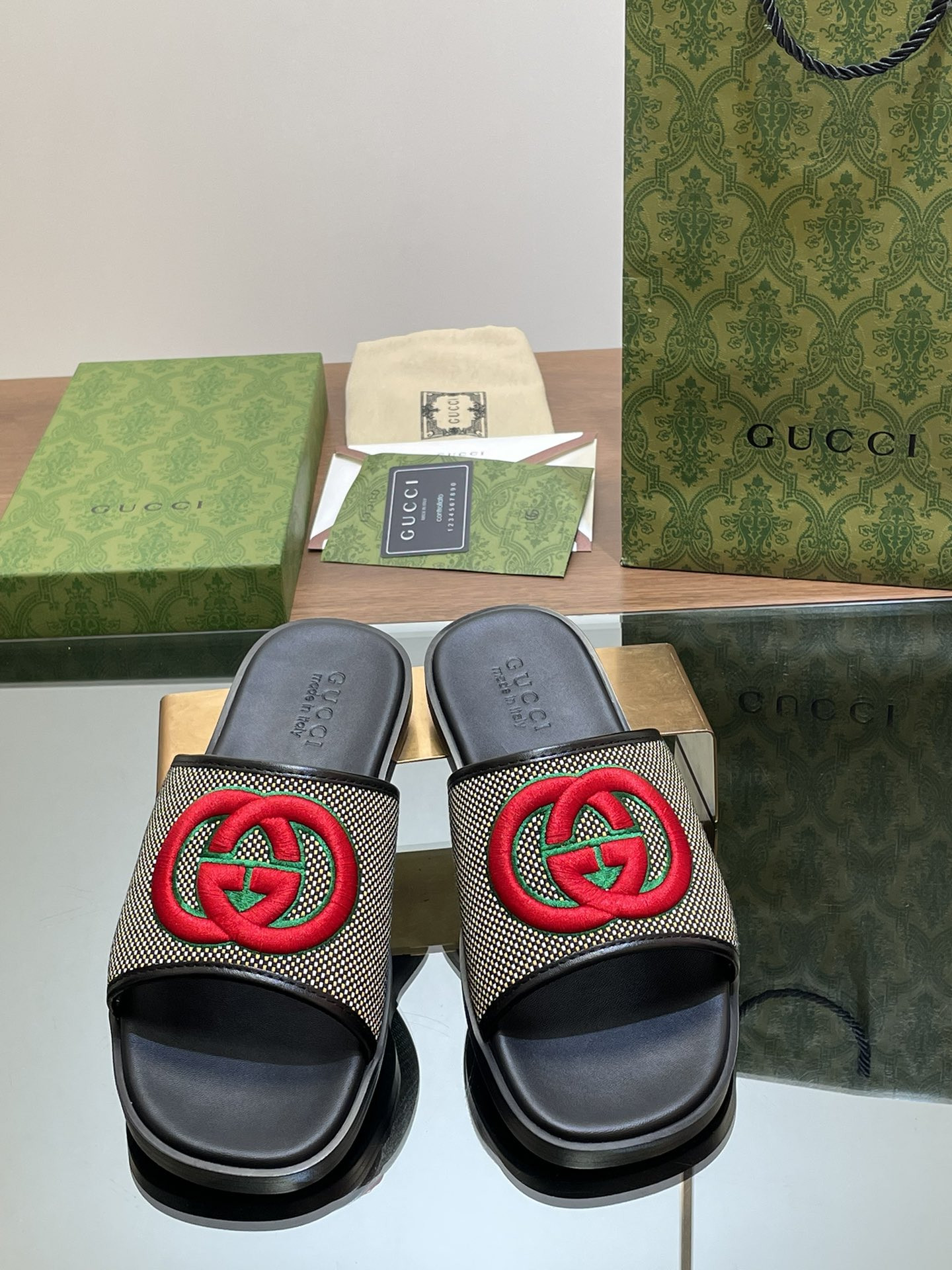 UA Gvc*1 INTERLOCKING G SLIDE SANDAL