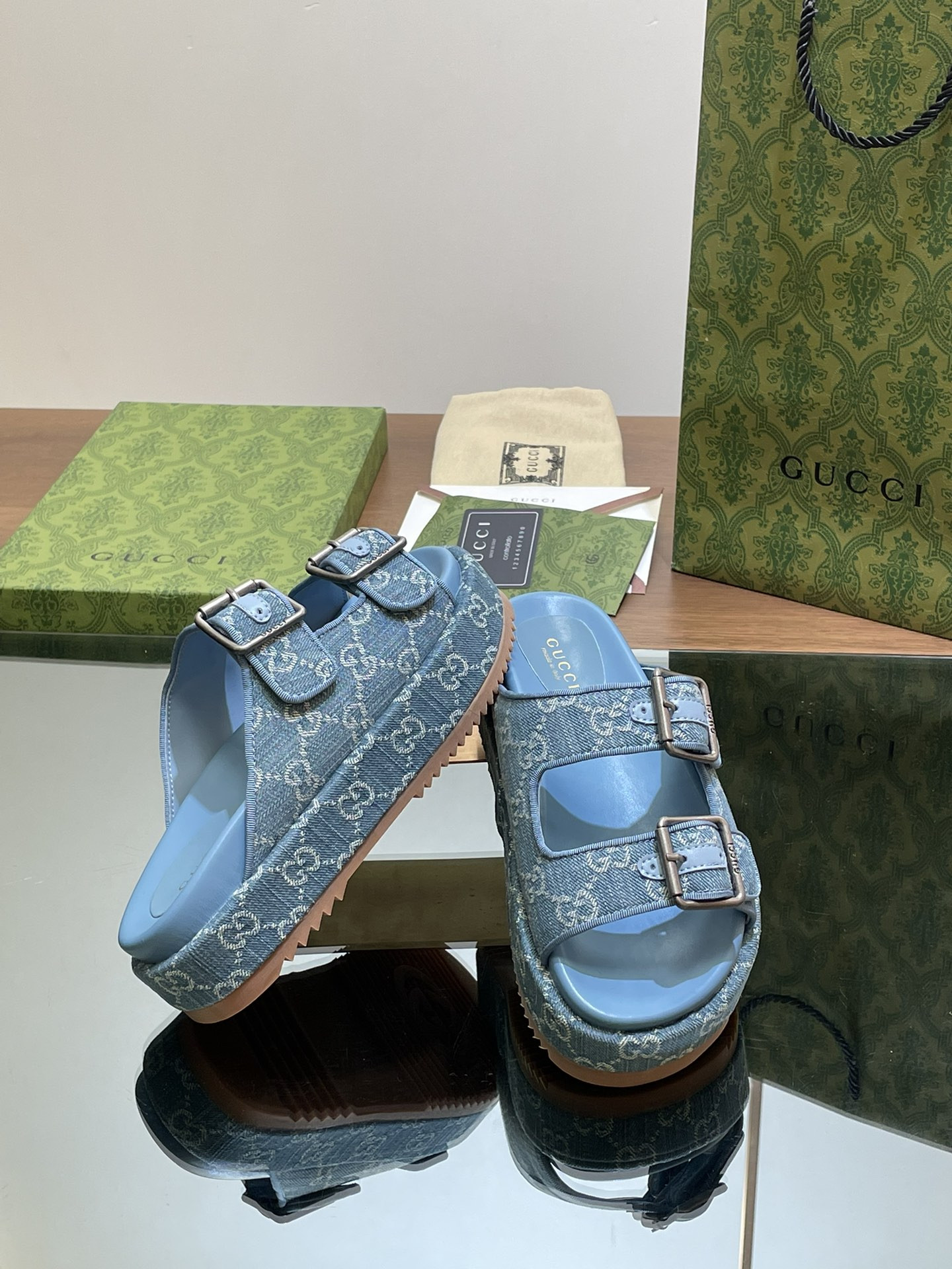 UA Gvc*1 SANDAL WITH DOUBLE G