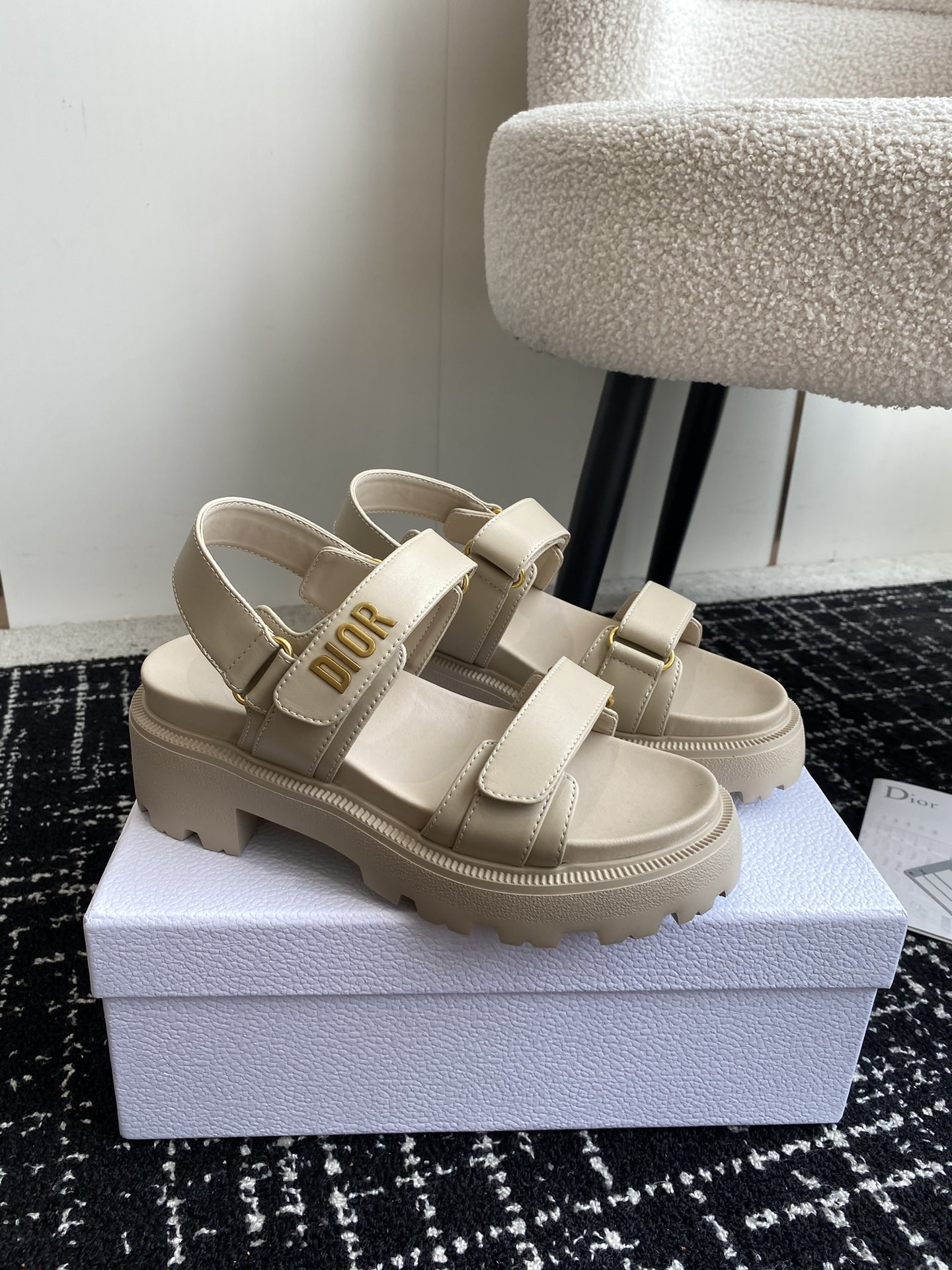 UA D10ract Platform Sandal