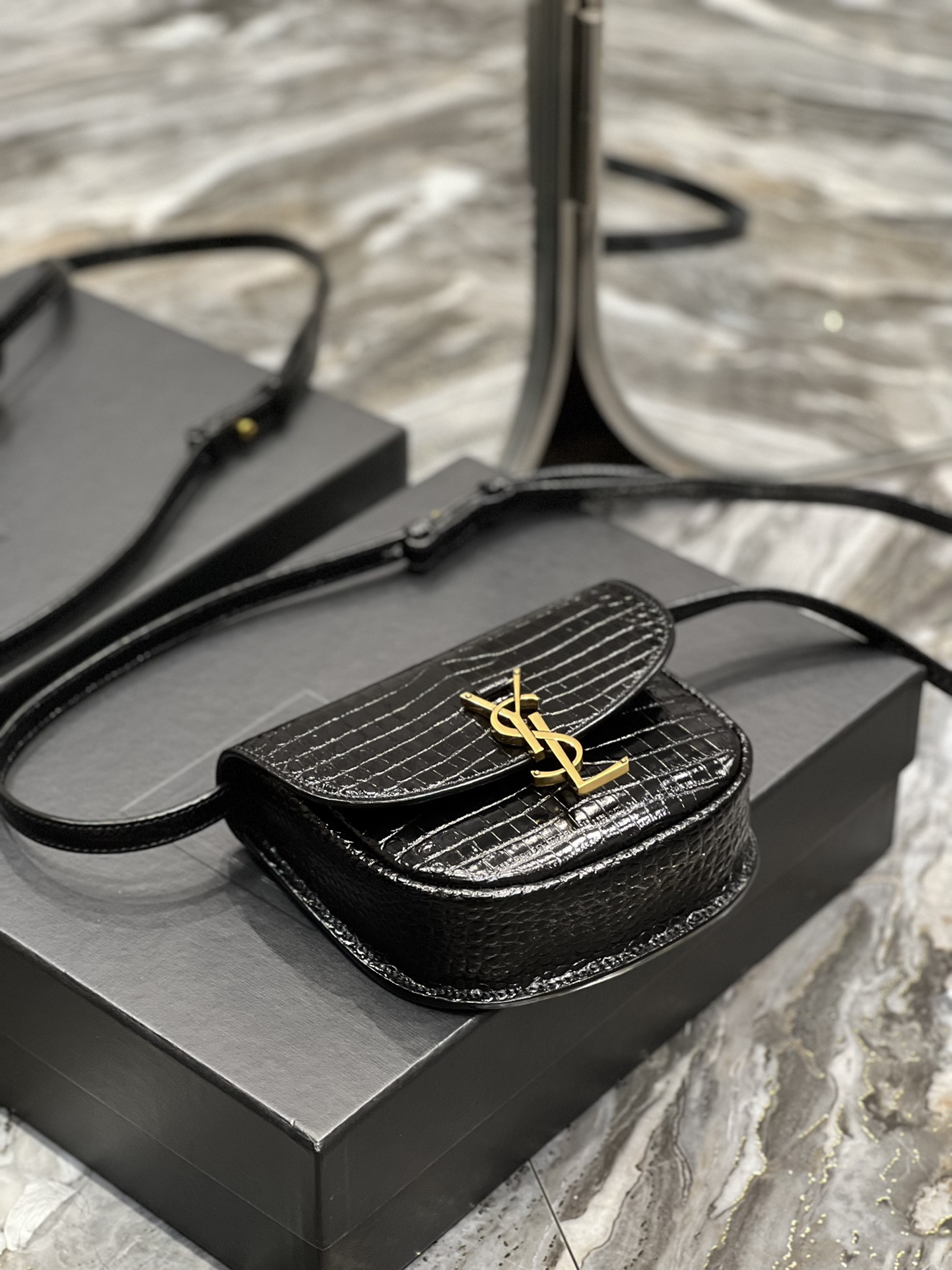 Y51 KAIA SMALL SATCHEL IN SMOOTH LEATHER 7.2 X 6.1 X 2.1 INCHES