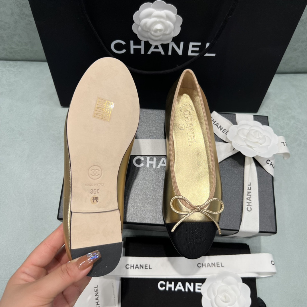 UA Ch**el BALLET FLATS