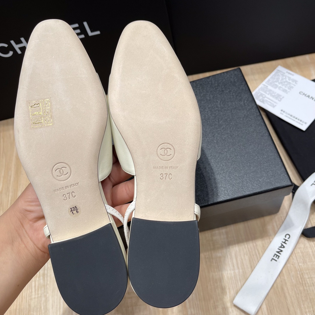 UA Ch**el SLINGBACKS FLAT