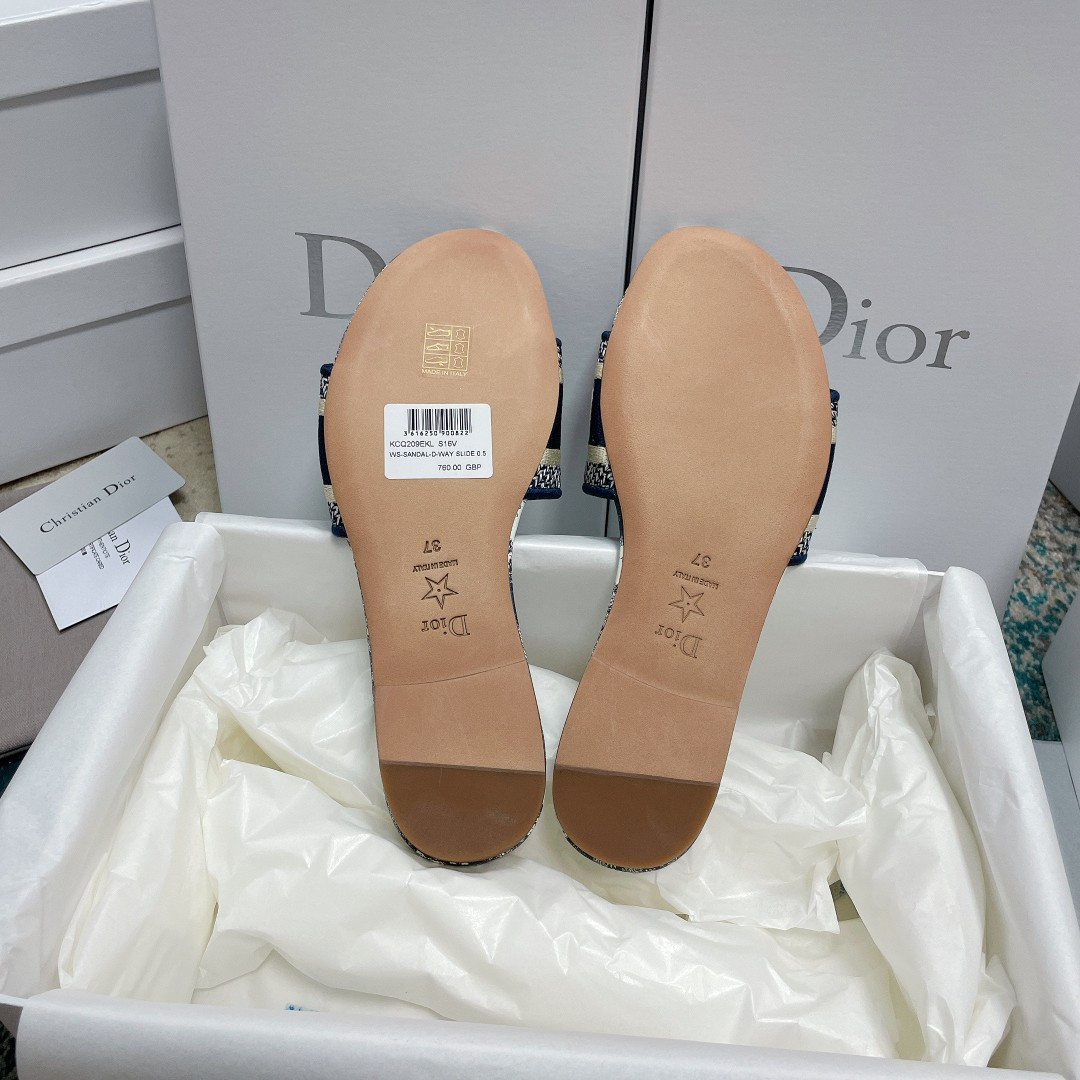UA D10r Dway Slide