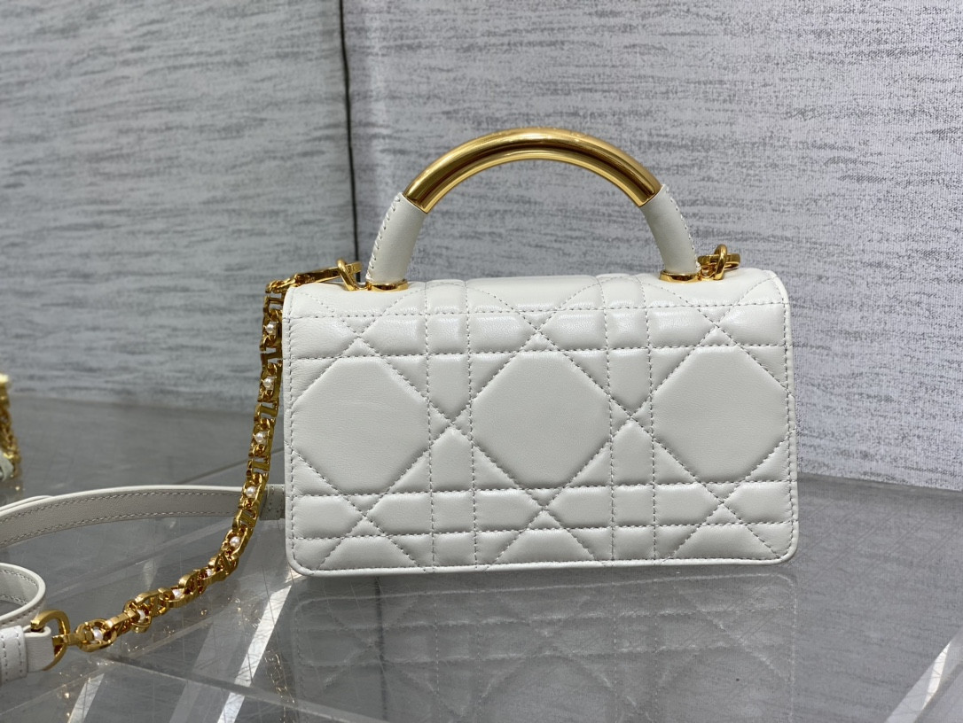 D10r Small Ange Bag Latte Macrocannage Calfskin 20 x 12 x 5 cm