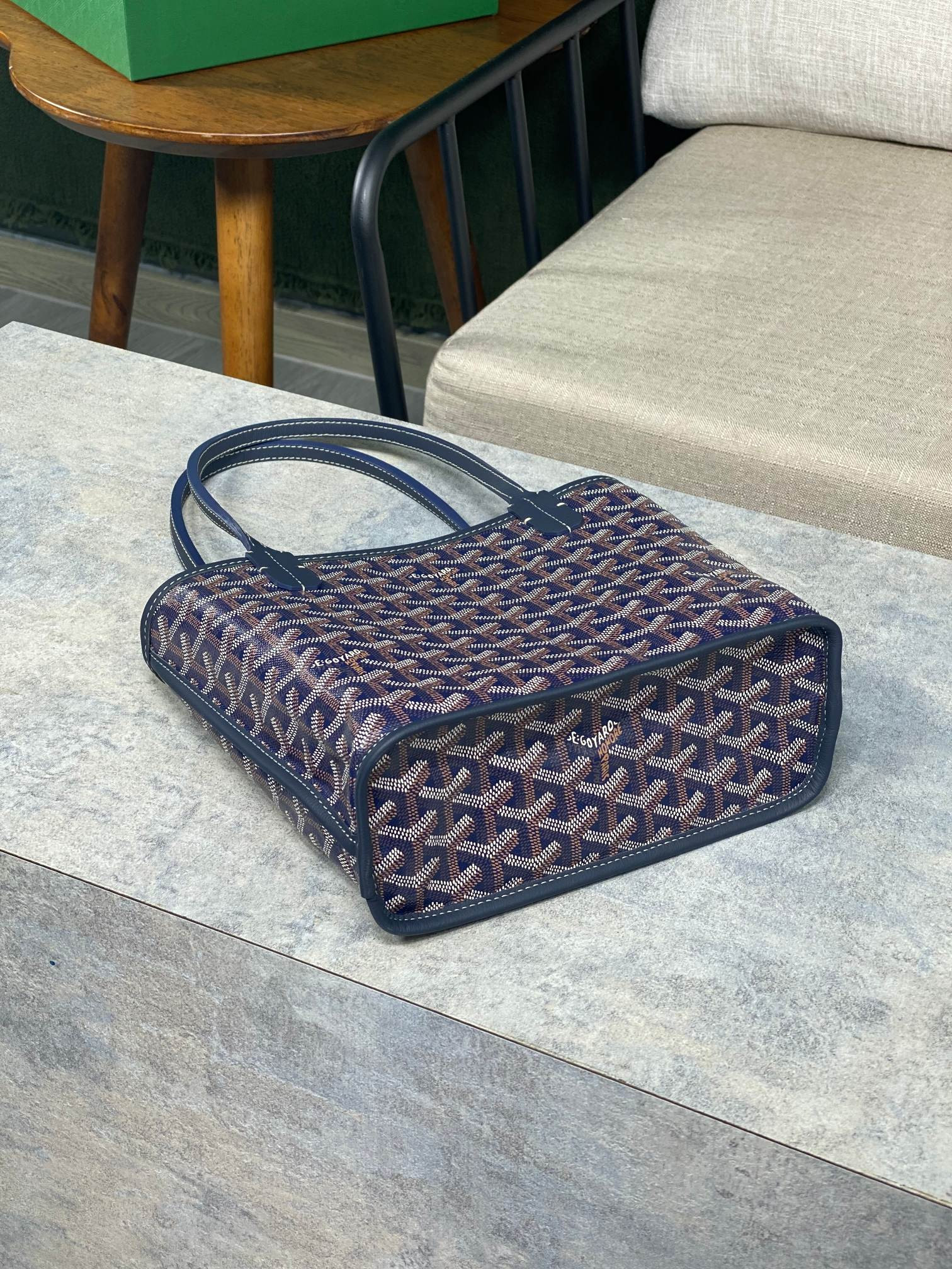 G09ard Anjou Mini Bag 20 cm x 10 cm x 20 cm