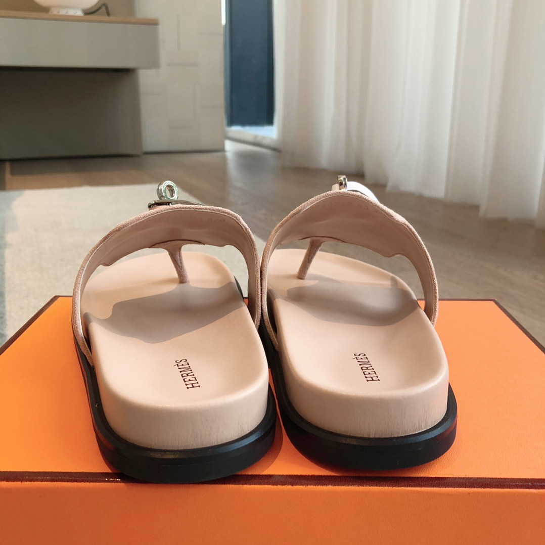 UA H**me5 Empire sandal