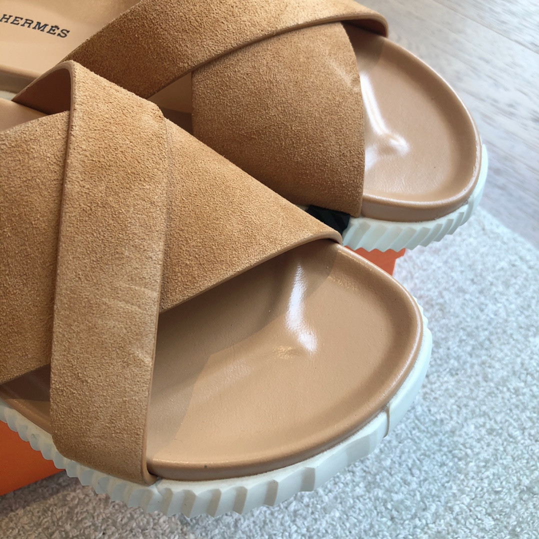 UA H**me5 Infra sandal