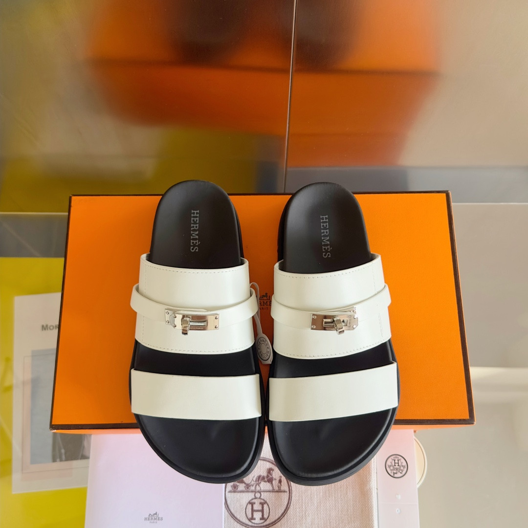 UA H**me5 Jackson sandal