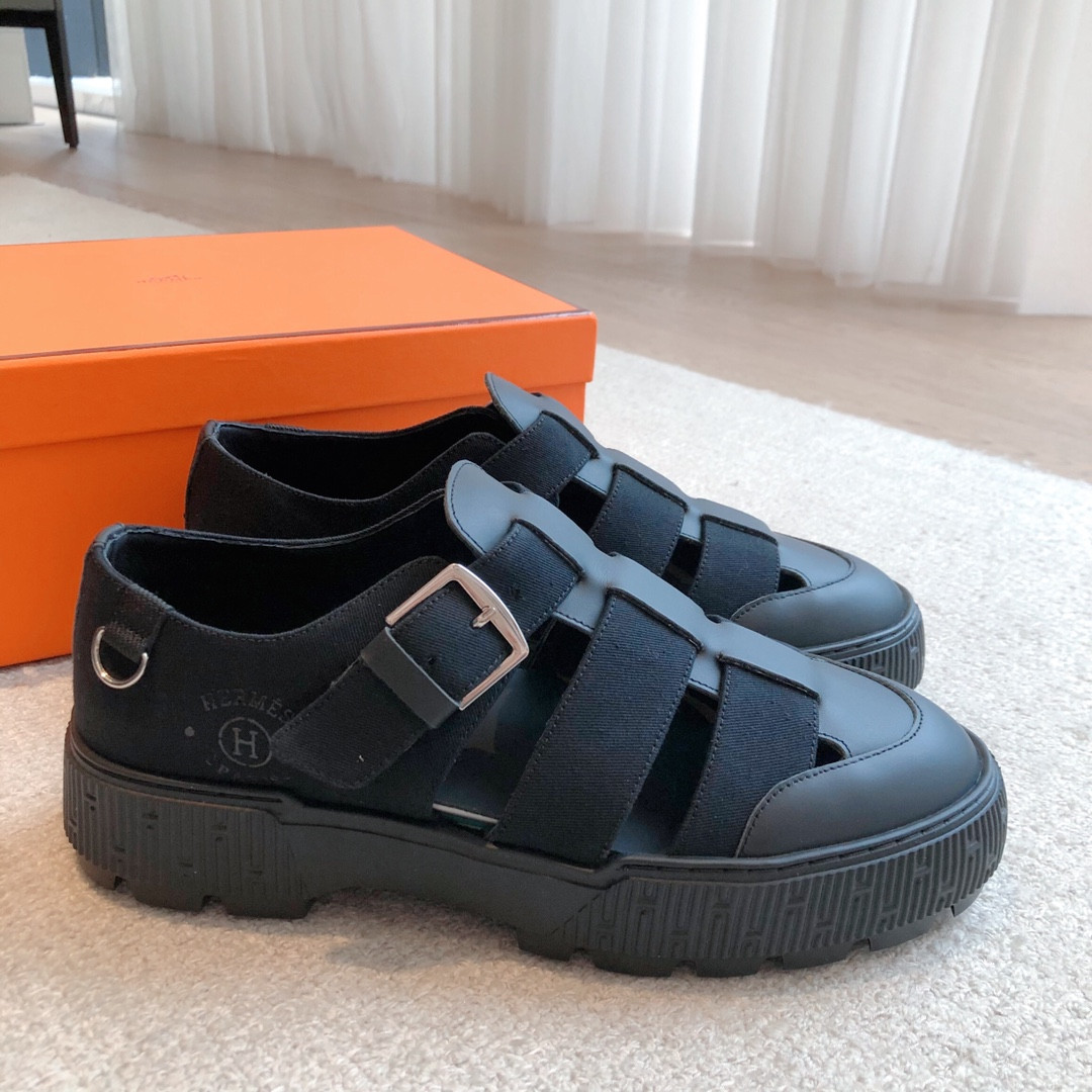 UA H**me5 Item sandal