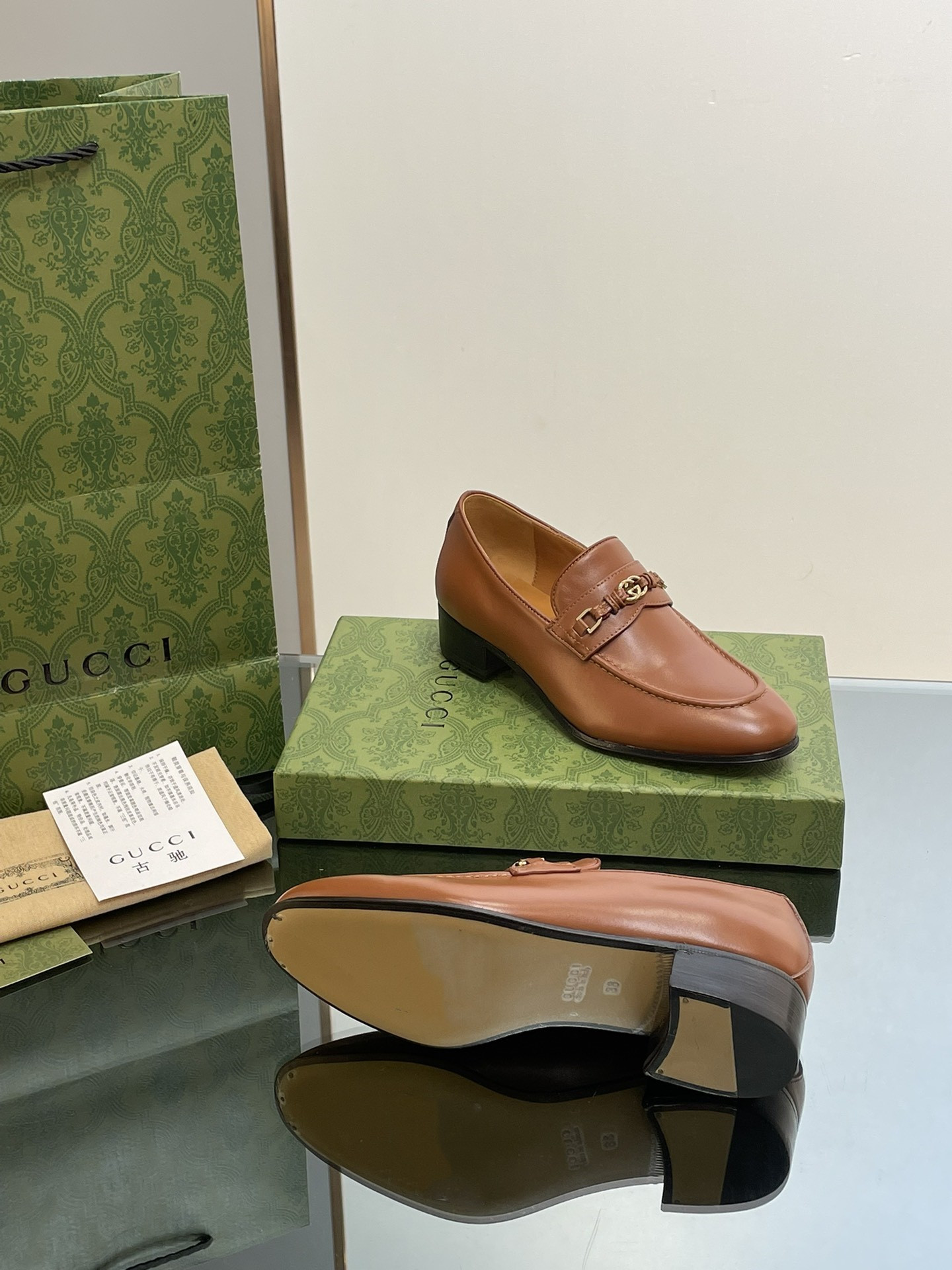 UA Gvc*1 INTERLOCKING G LOAFER