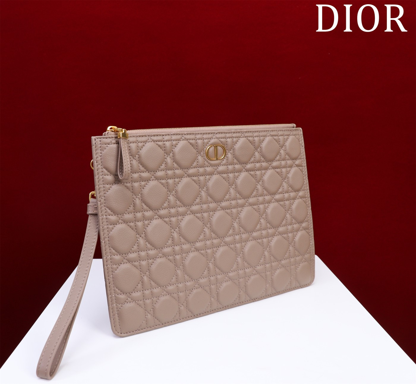 Large D10r Caro Daily Pouch 30 x 21.5 cm