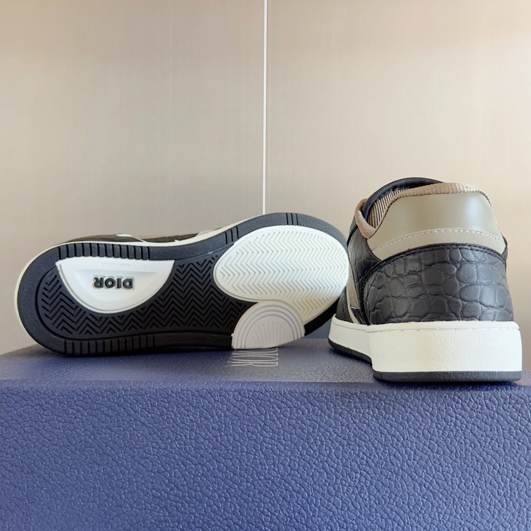 UA D10r B27 Sneaker