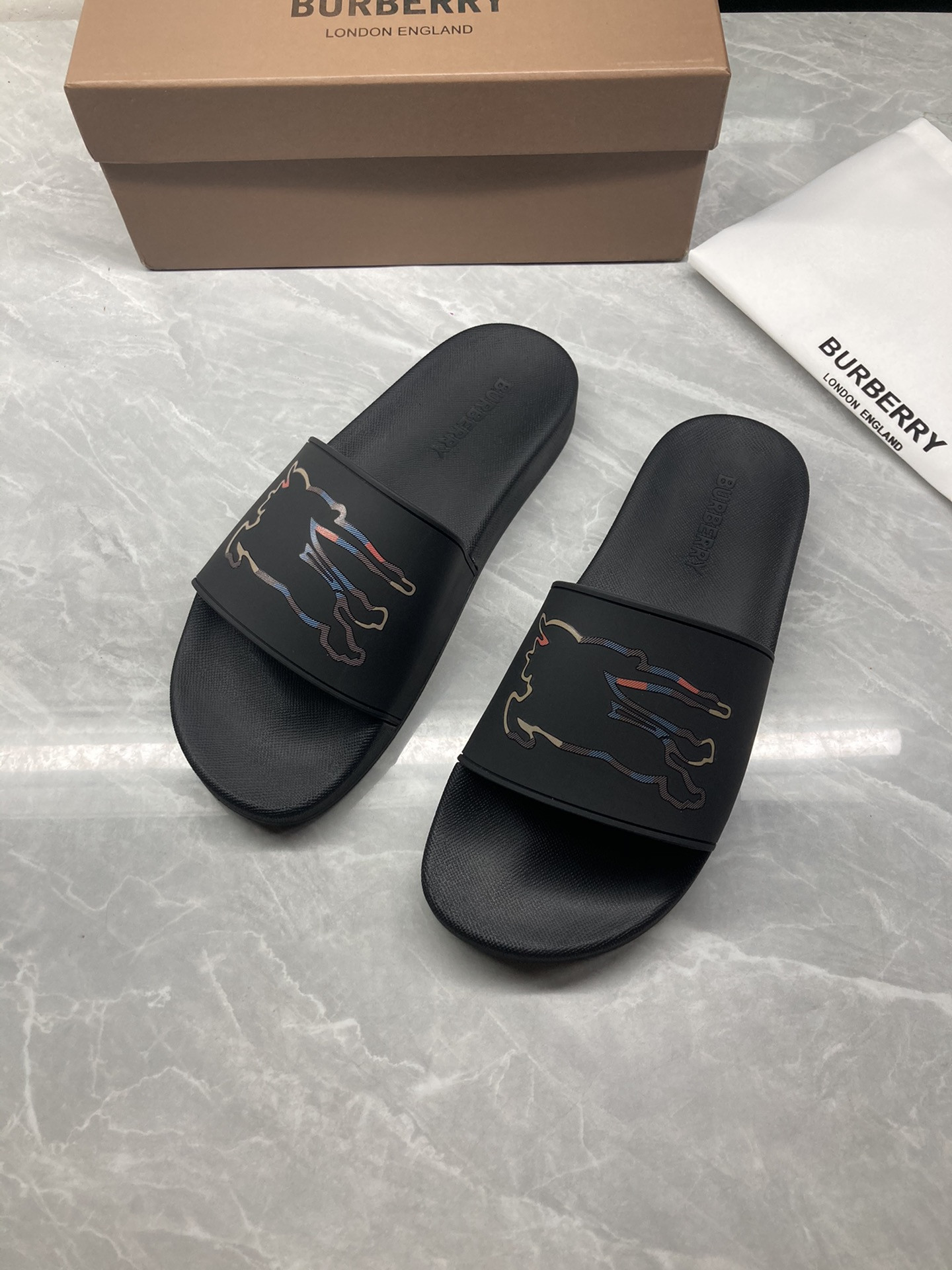 Bv*b*rry Slides