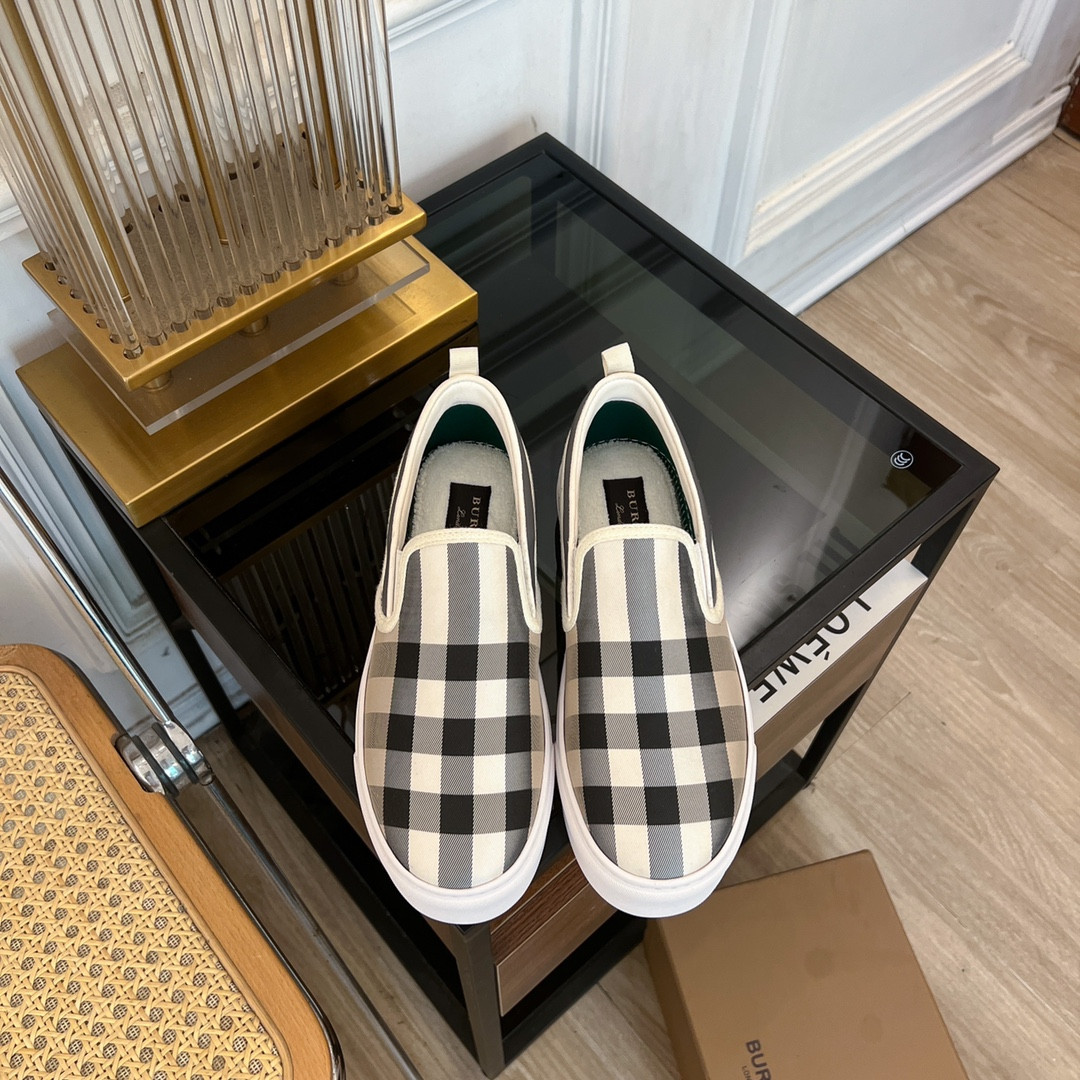 UA Bv*b*rry Slip On Sneakers