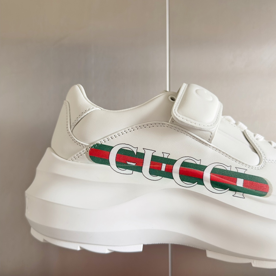UA Gvc*1 Wave wedge sneaker