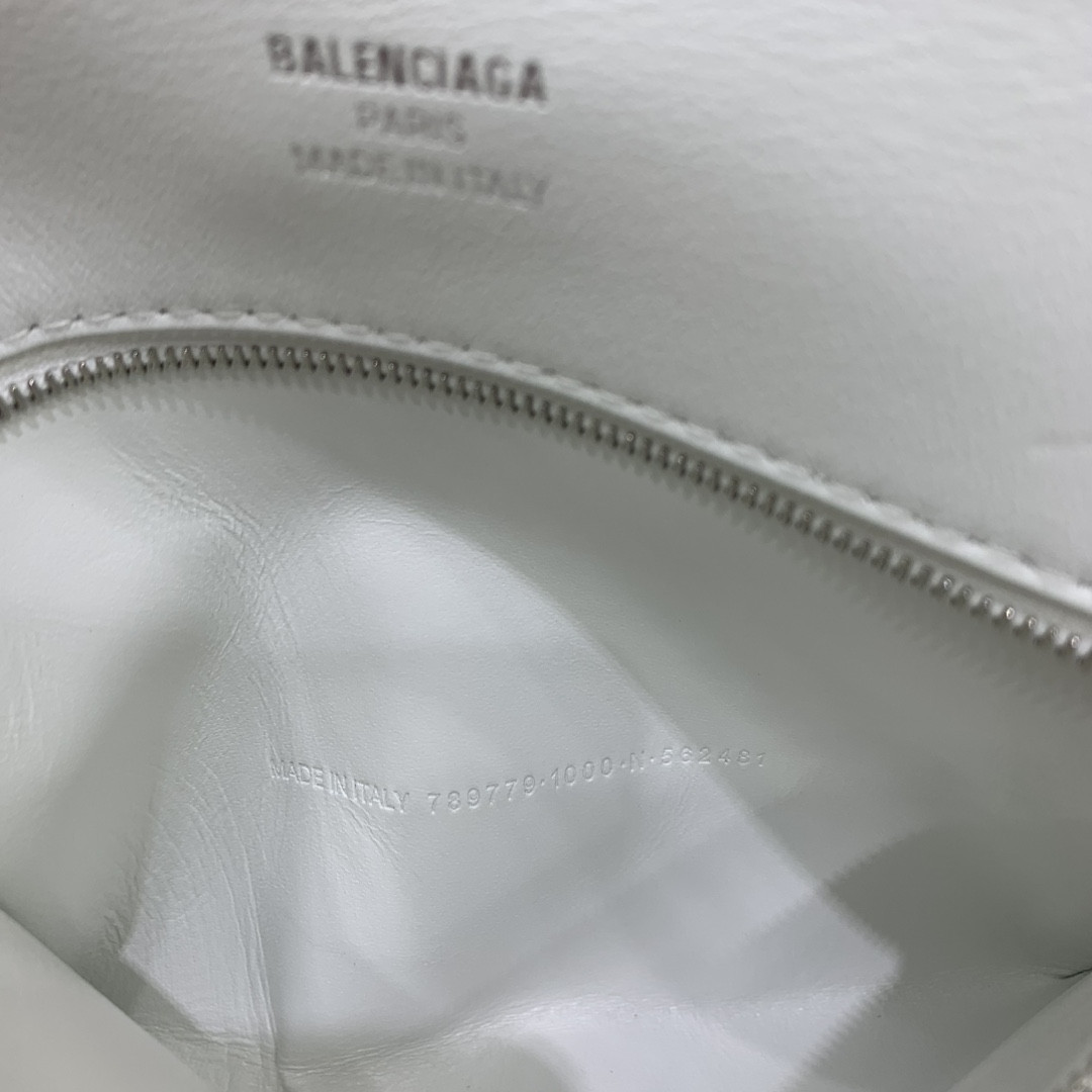 Ba1en*iaga Rodeo Small 28.9x20x9.9cm