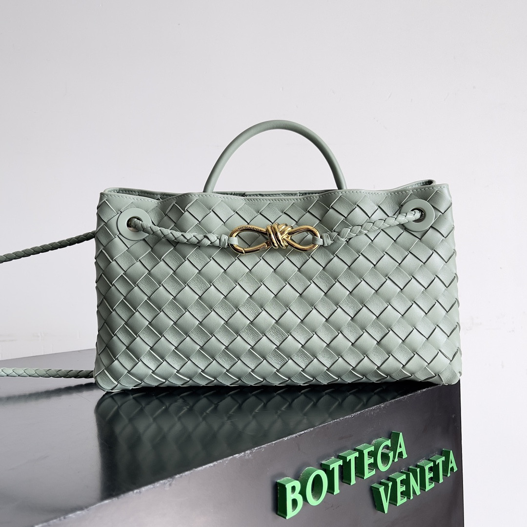 B0tt*ga Ven*ta East-West Andiamo 29x10x18CM