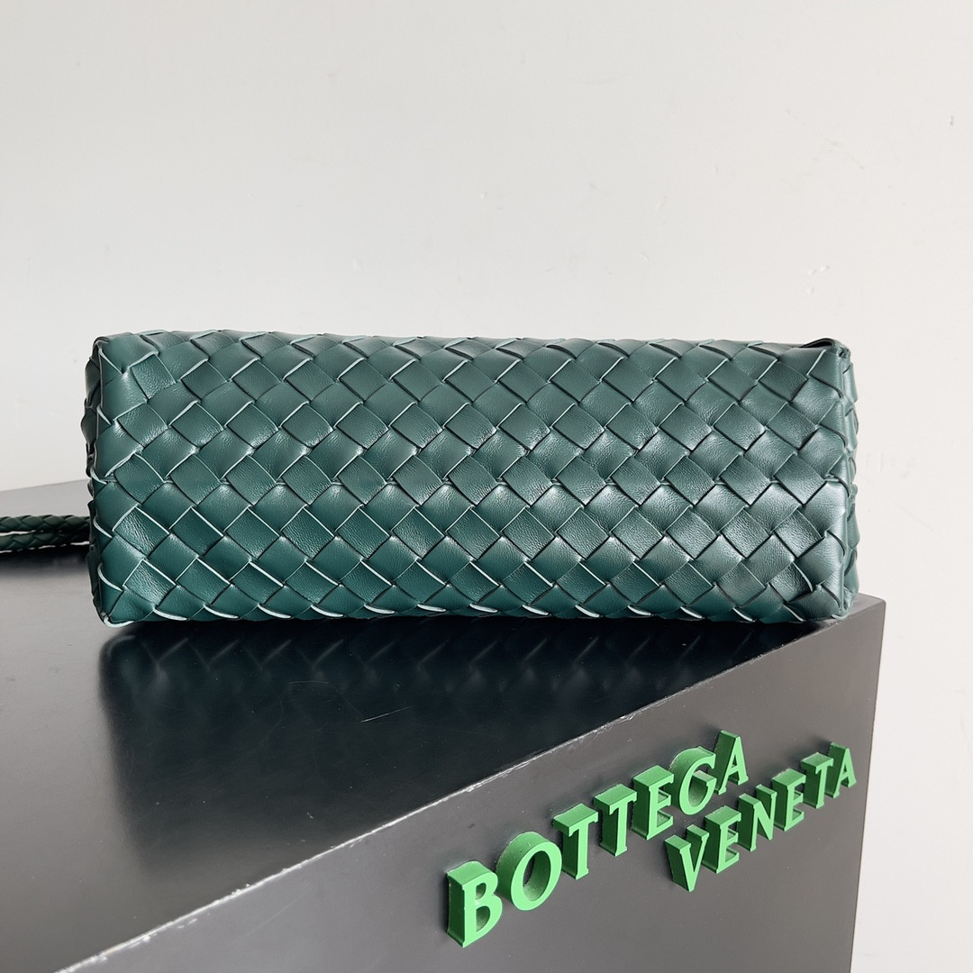 B0tt*ga Ven*ta East-West Andiamo 29x10x18CM