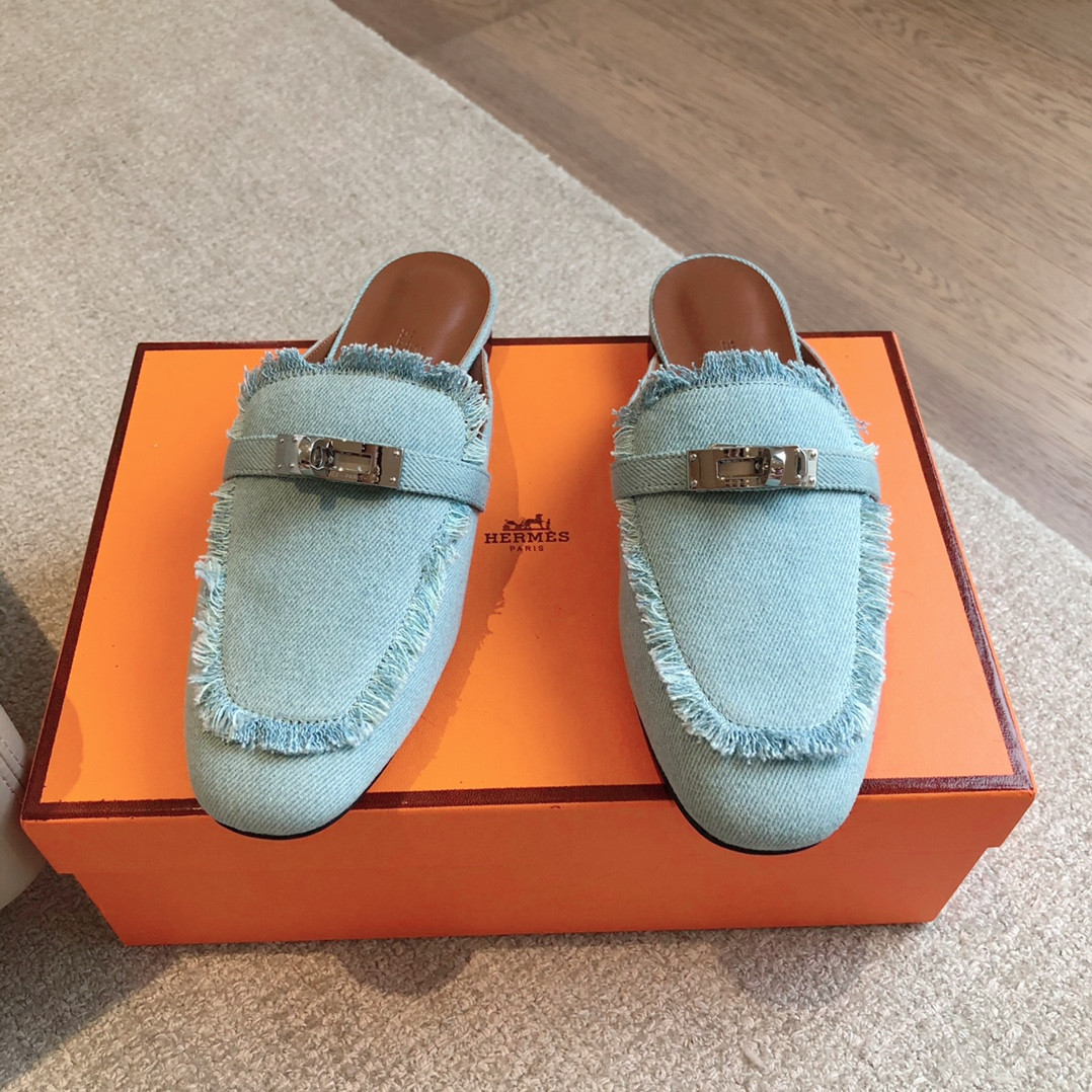 UA H**me5 Oz Mule