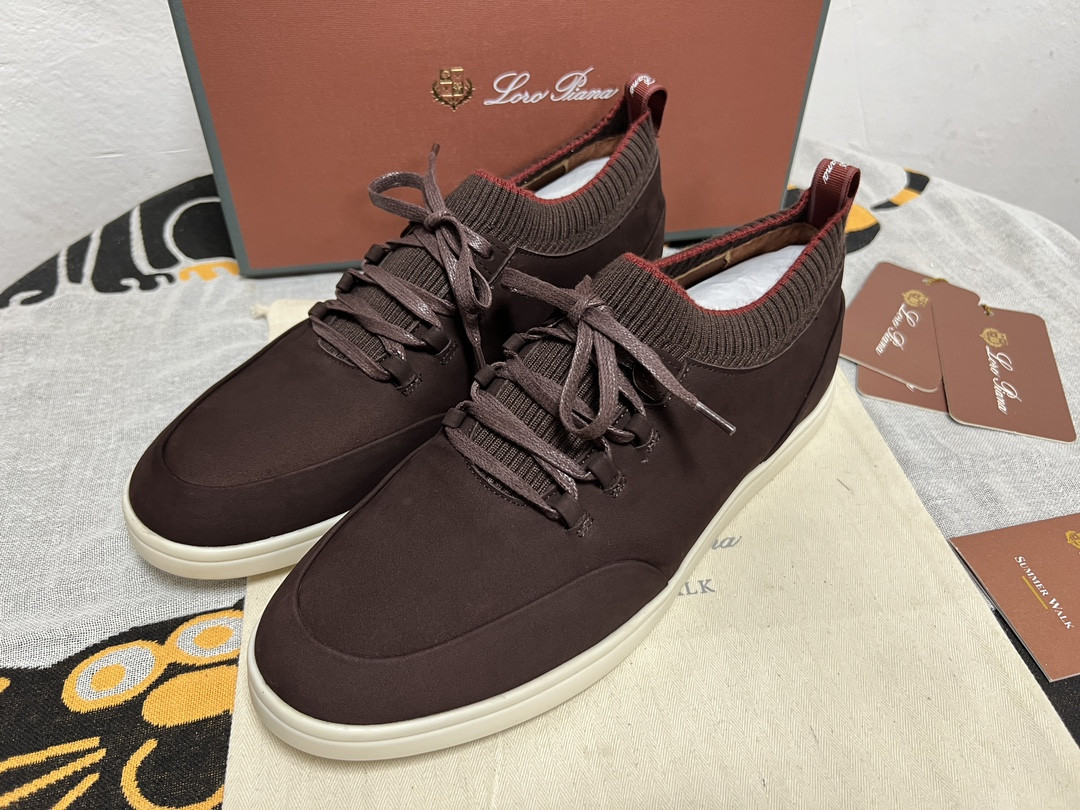 UA L0r0 P1ana Soho Walk Sneaker