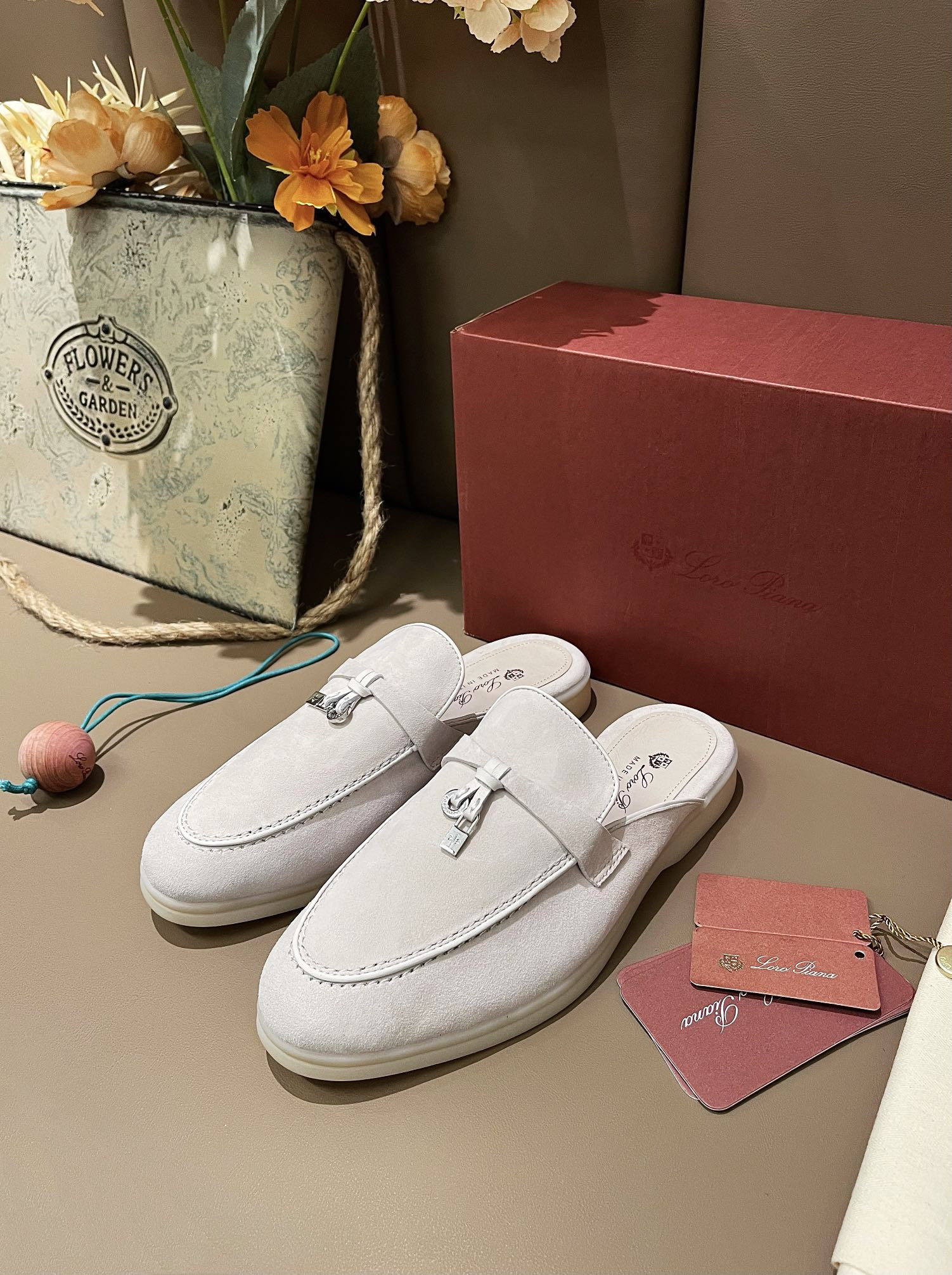 UA L0r0 P1ana Babouche Charms Walk Loafers
