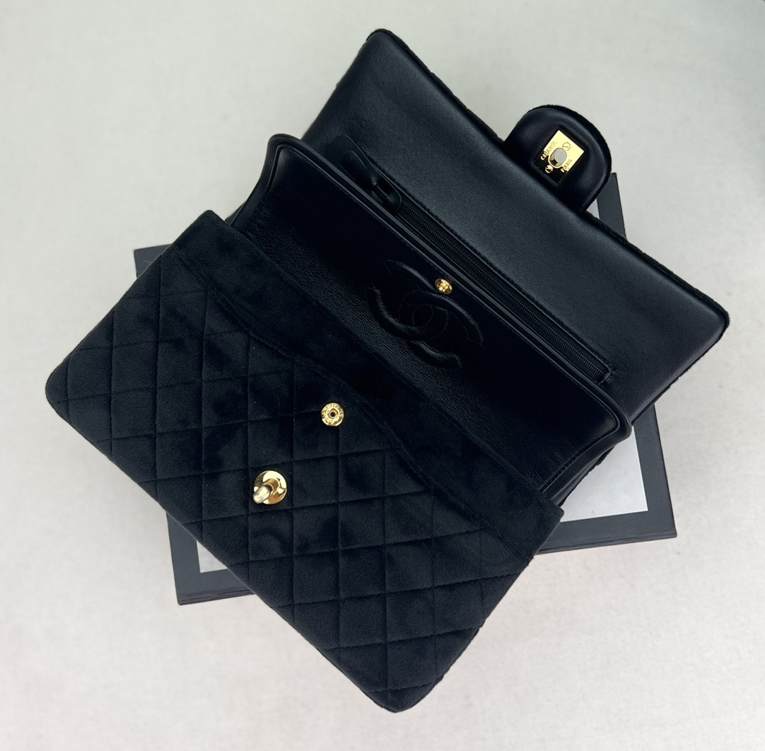 Ch**el Classic Flap Bag 25cm
