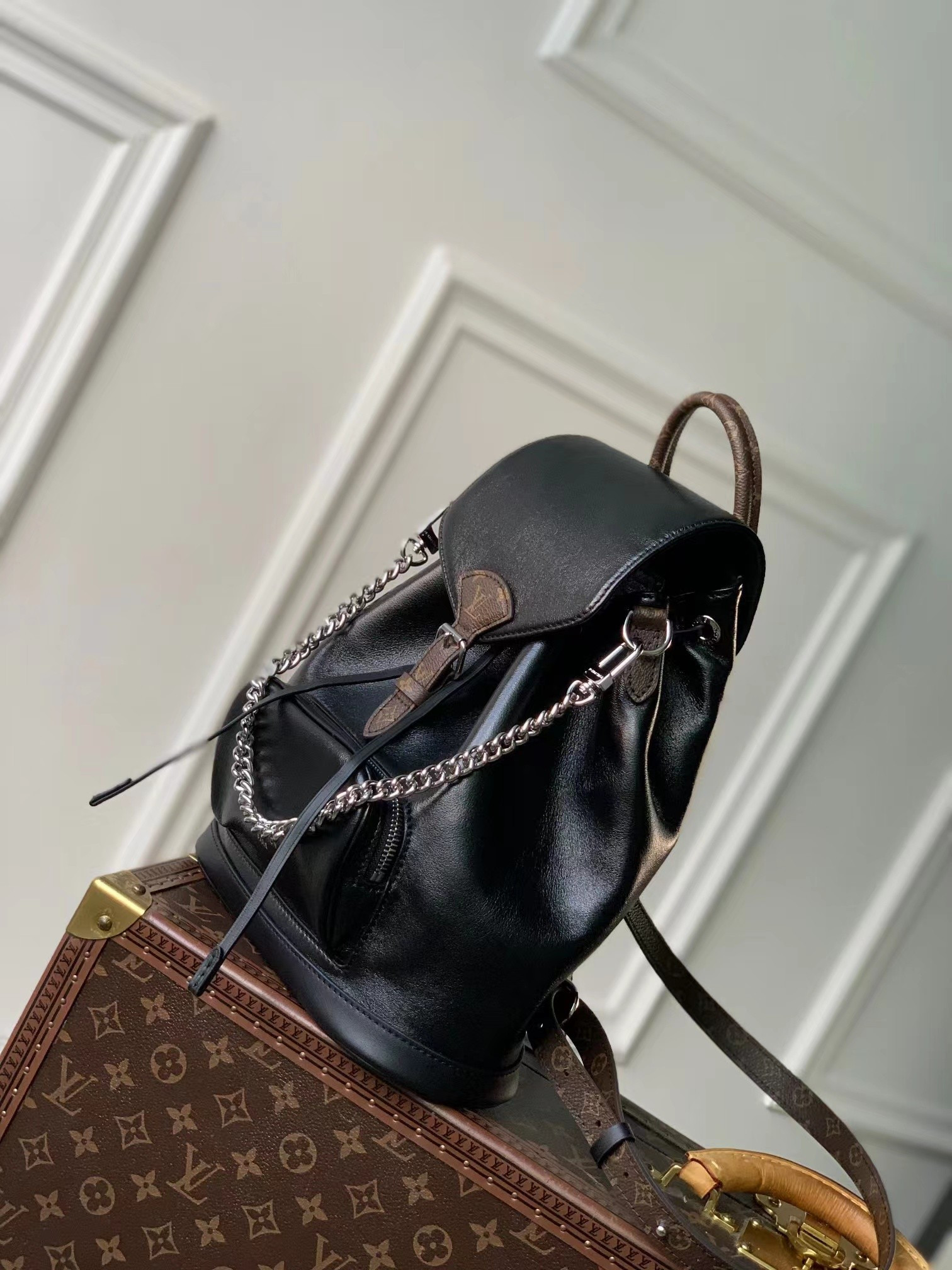 LV Montsouris PM M12587 28x30x18CM