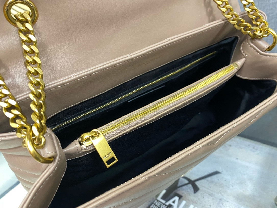 Y51 LOULOU QUILTED LEATHER 32x22x9cm