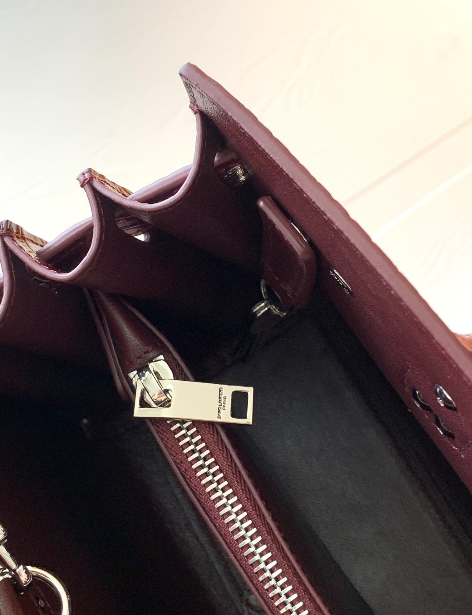 Y51 SAC DE JOUR IN EMBOSSED CROCODILE LEATHER - baby 26x13.5x12.5cm