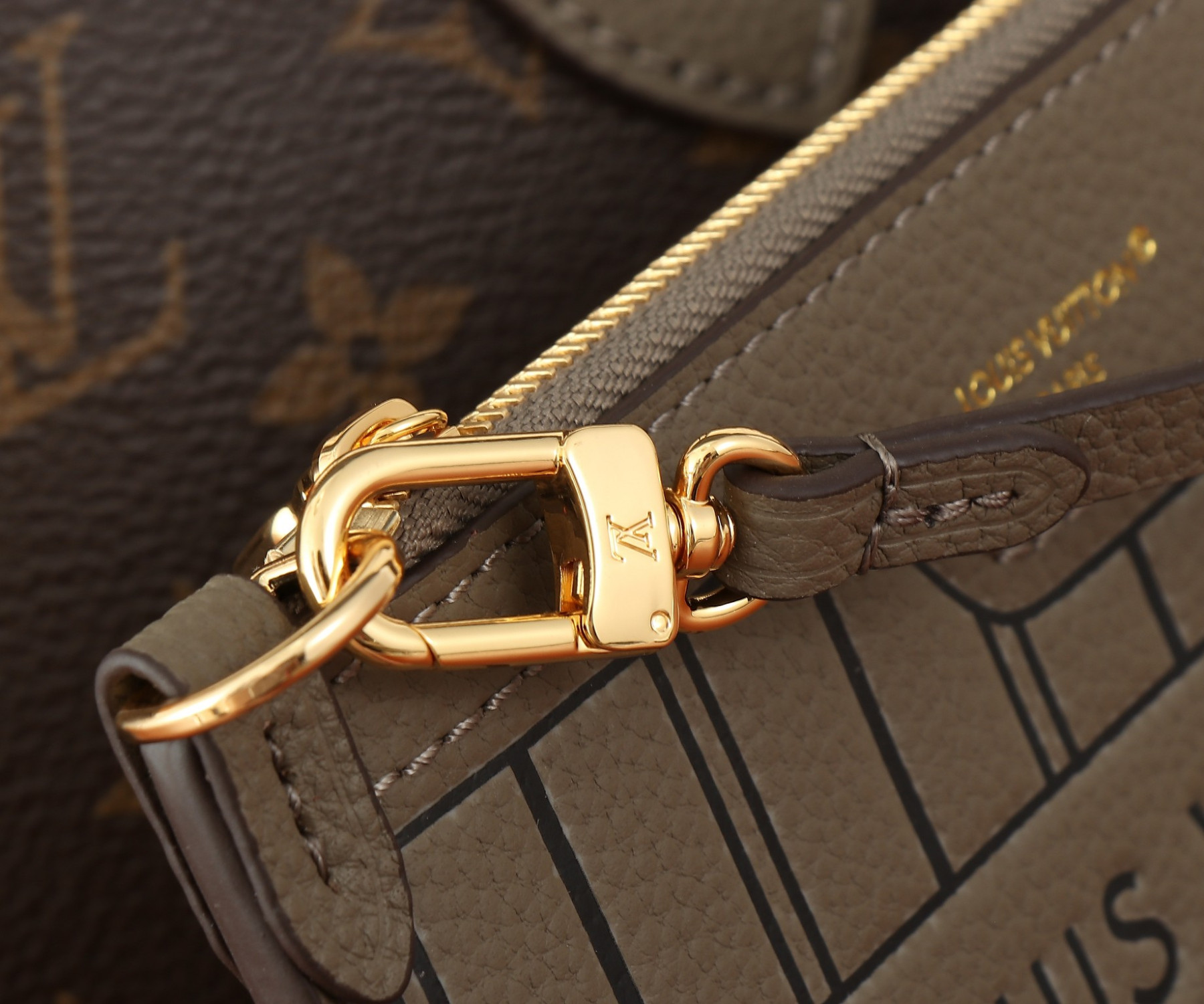 LV Neverfull Bandoulière Inside Out BB M12109 24x14x9cm