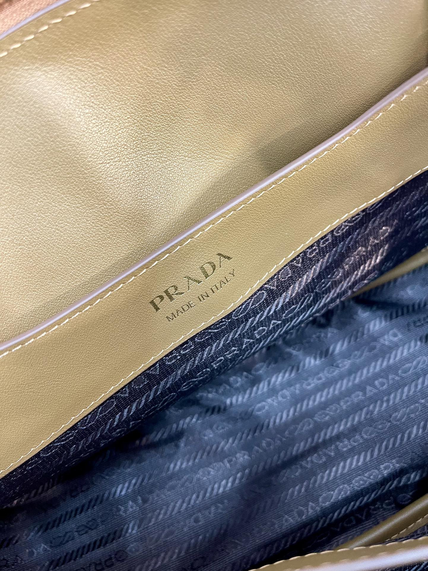Pra*a Medium suede shoulder bag 28x18x11cm