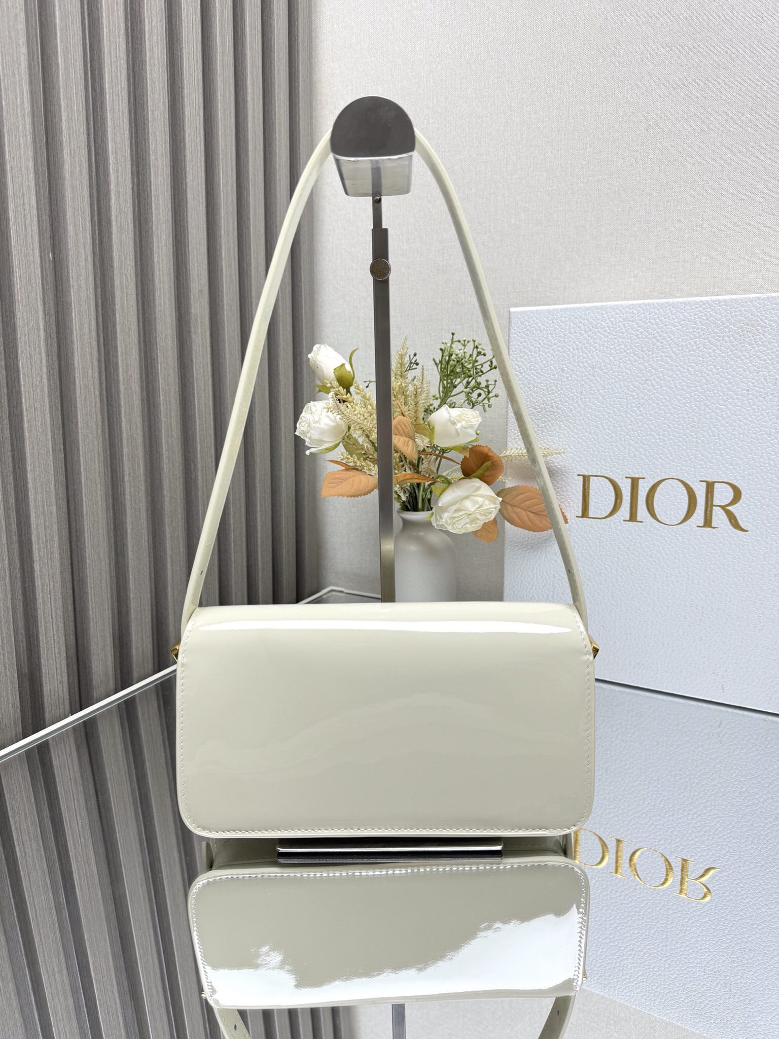 D10r Miss D10r flap bag 22 x 11 x 6 cm(Patent Calfskin)
