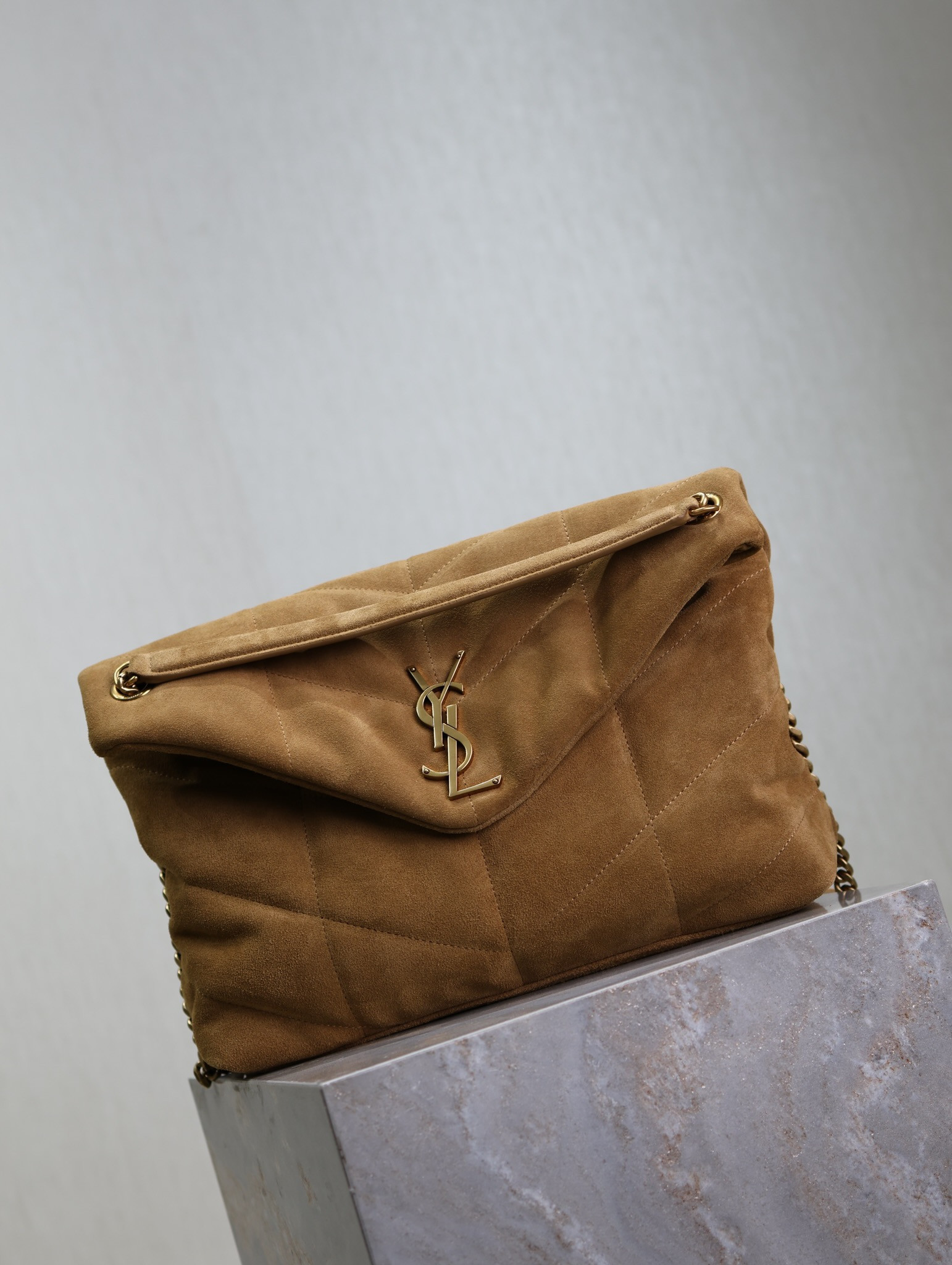 Y51 Loulou  Puffer (Suede)  35x23x13.5cm