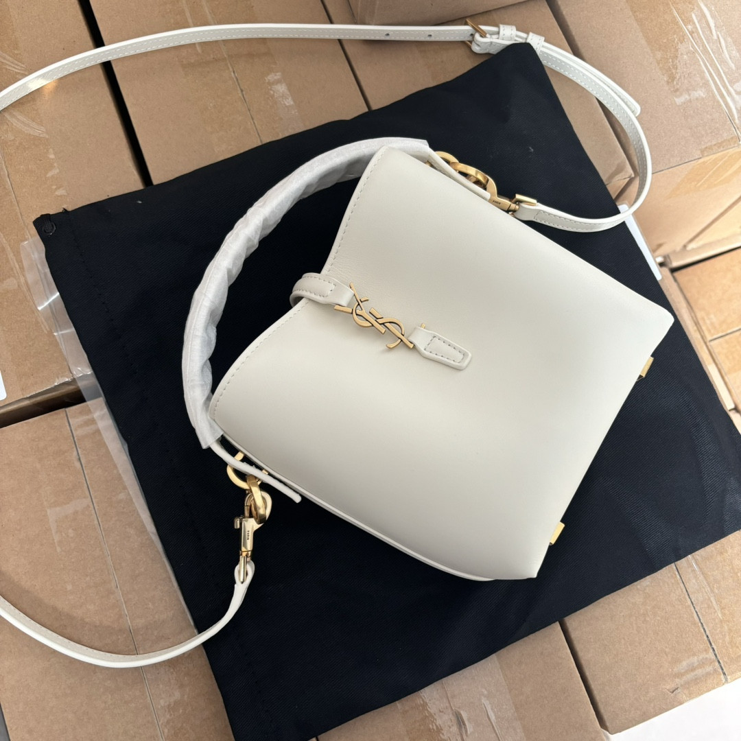 Y51 LE 37 Mini (Shiny Leather)  15x13x6cm