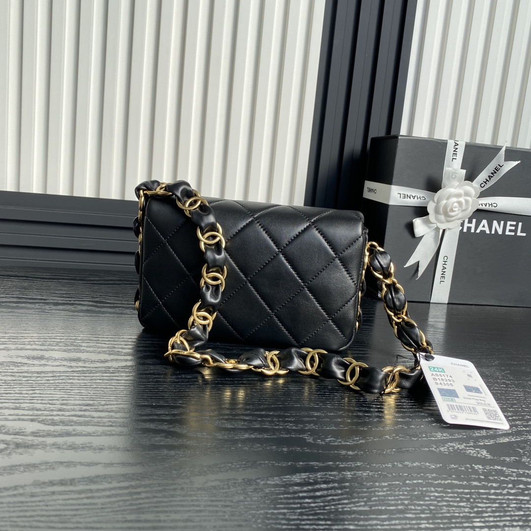 Ch**el FALL-WINTER 2024-25 SMALL FLAP BAG 13x21x7cm