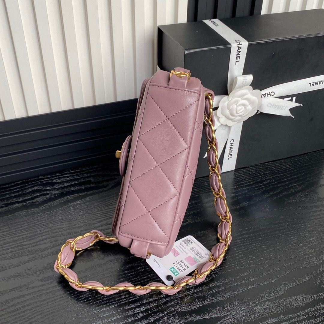 Ch**el FALL-WINTER 2024-25 SMALL FLAP BAG 13x21x7cm