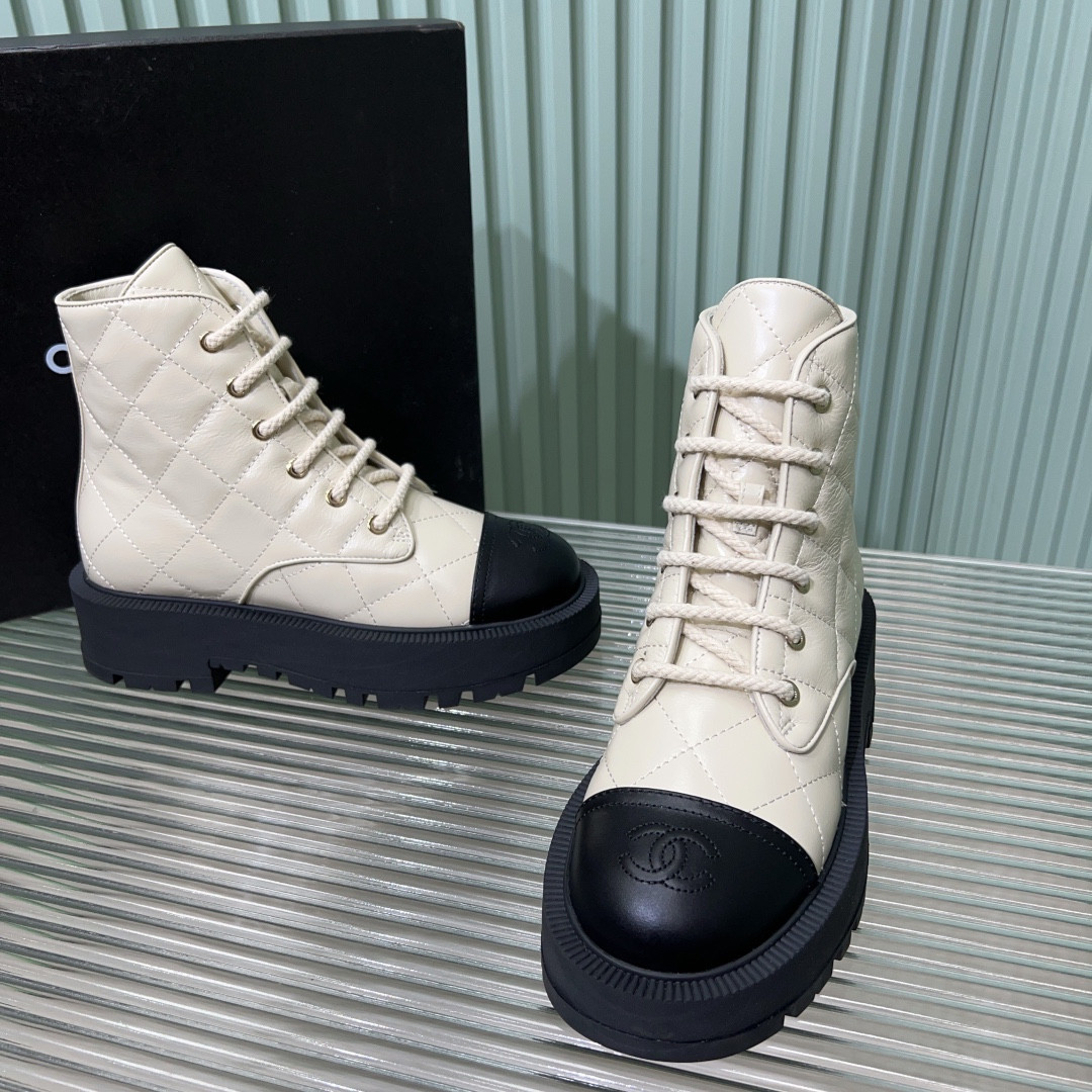 UA Ch**el Boot