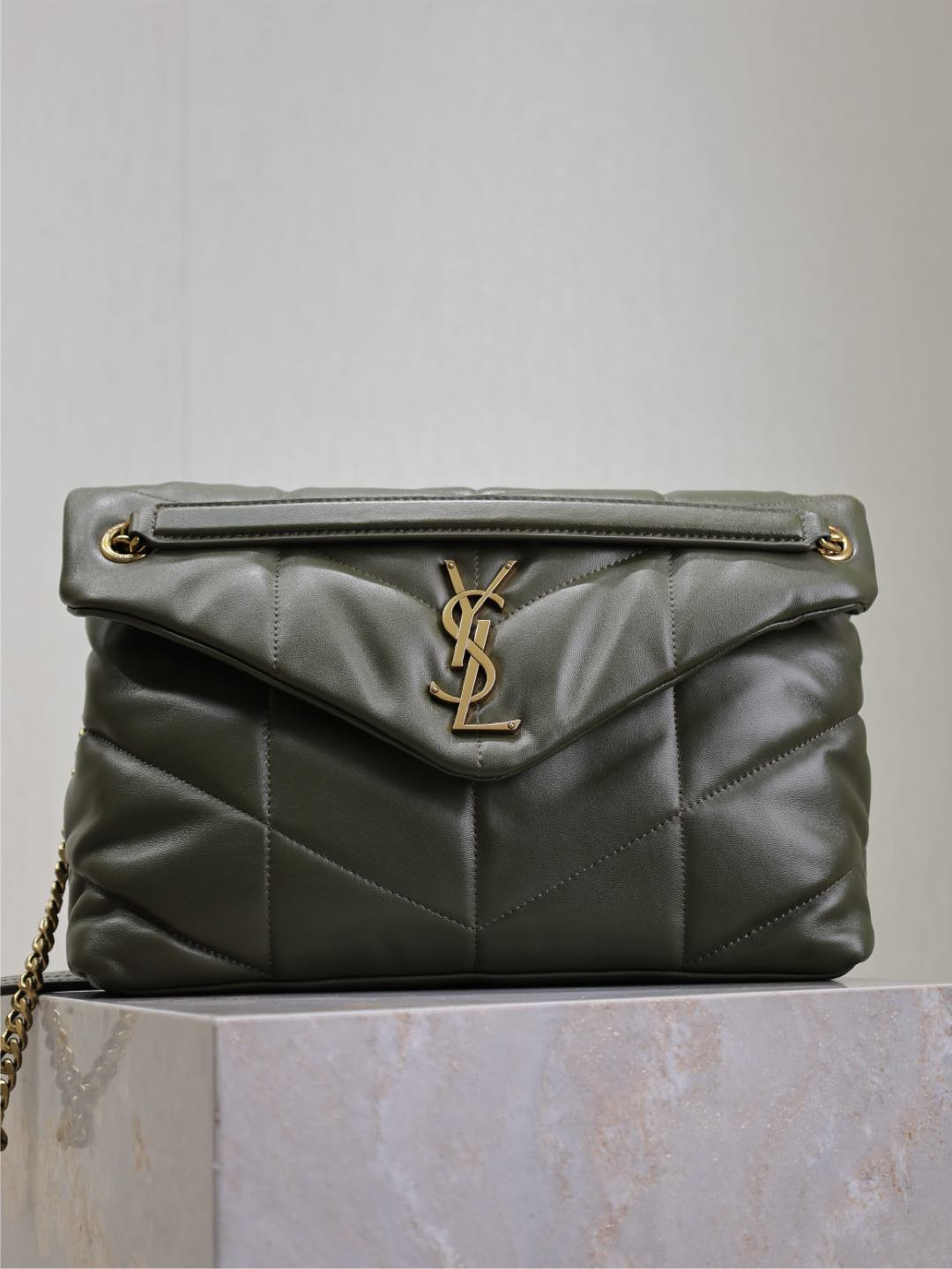 Y51 LOULOU PUFFER MEDIUM IN NAPPA LEATHER 35x23x13.5cm