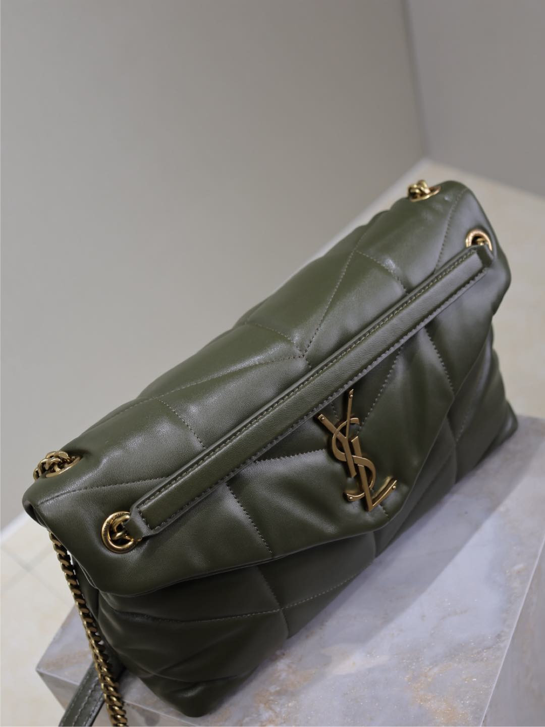 Y51 LOULOU PUFFER MEDIUM IN NAPPA LEATHER 35x23x13.5cm