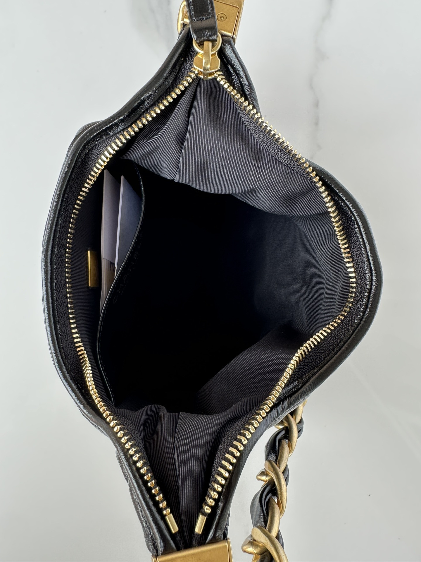 Ch**el Hobo Handbag 22×22×9cm
