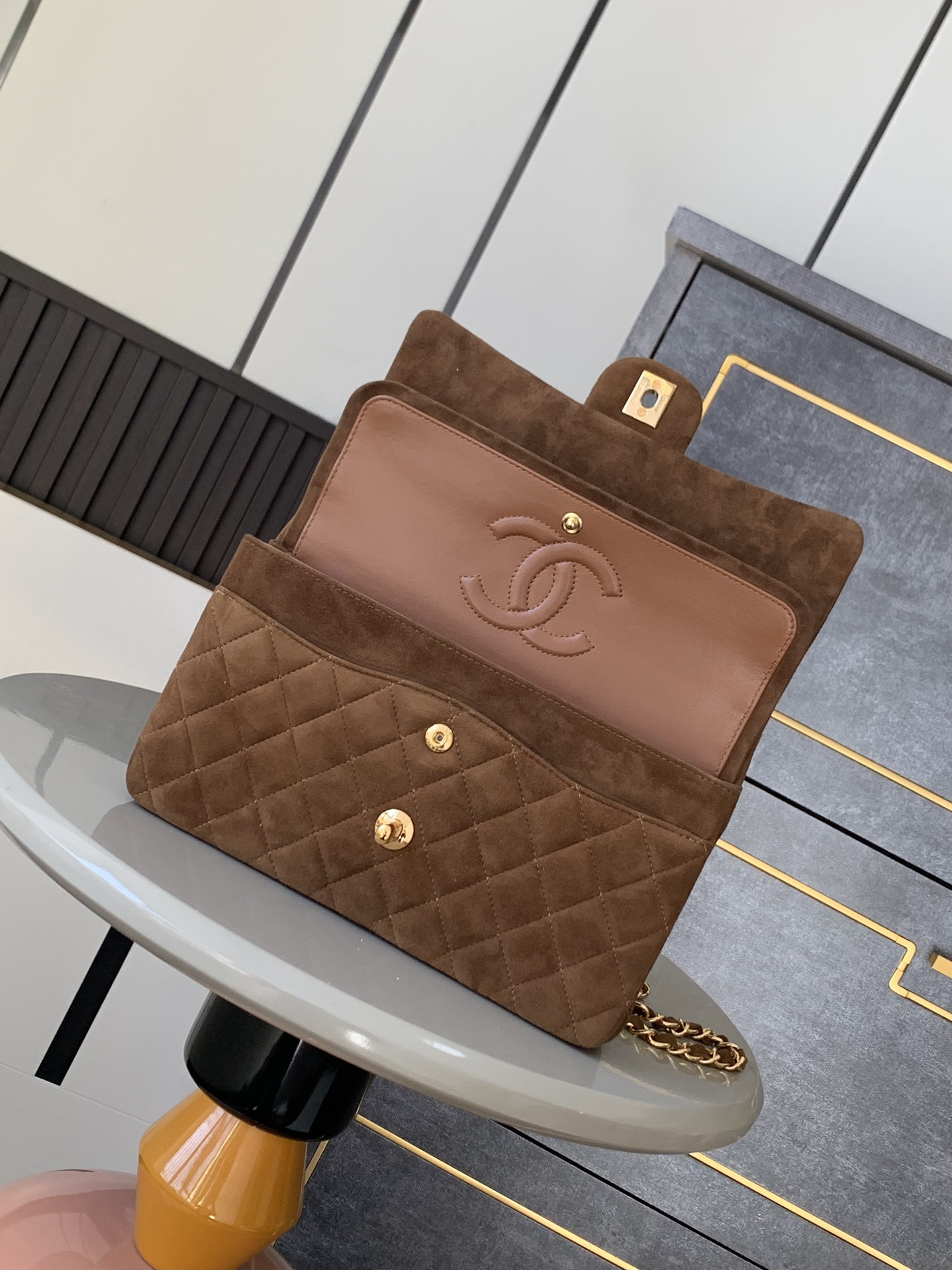 Ch**el CLASSIC 11.12 HANDBAG 25 15.5×25.5×6.5cm