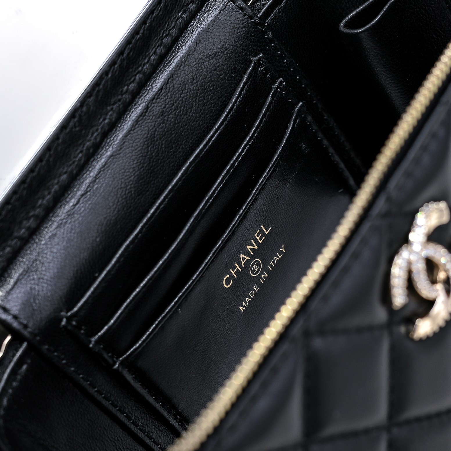 Ch**el Clutch With Chain 17cm