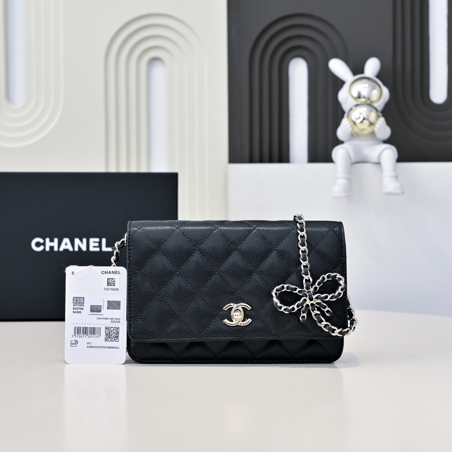 Ch**el WOC CLASSIC WALLET ON CHAIN 12.3x19.2x3.5cm
