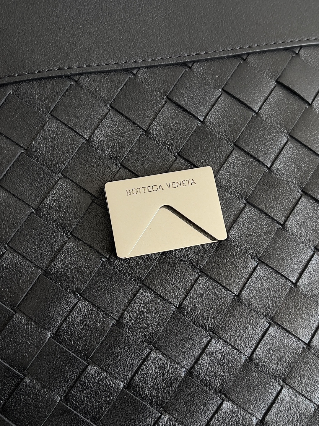 B0tt*ga Ven*ta Medium Andiamo Messenger 37x26x13cm