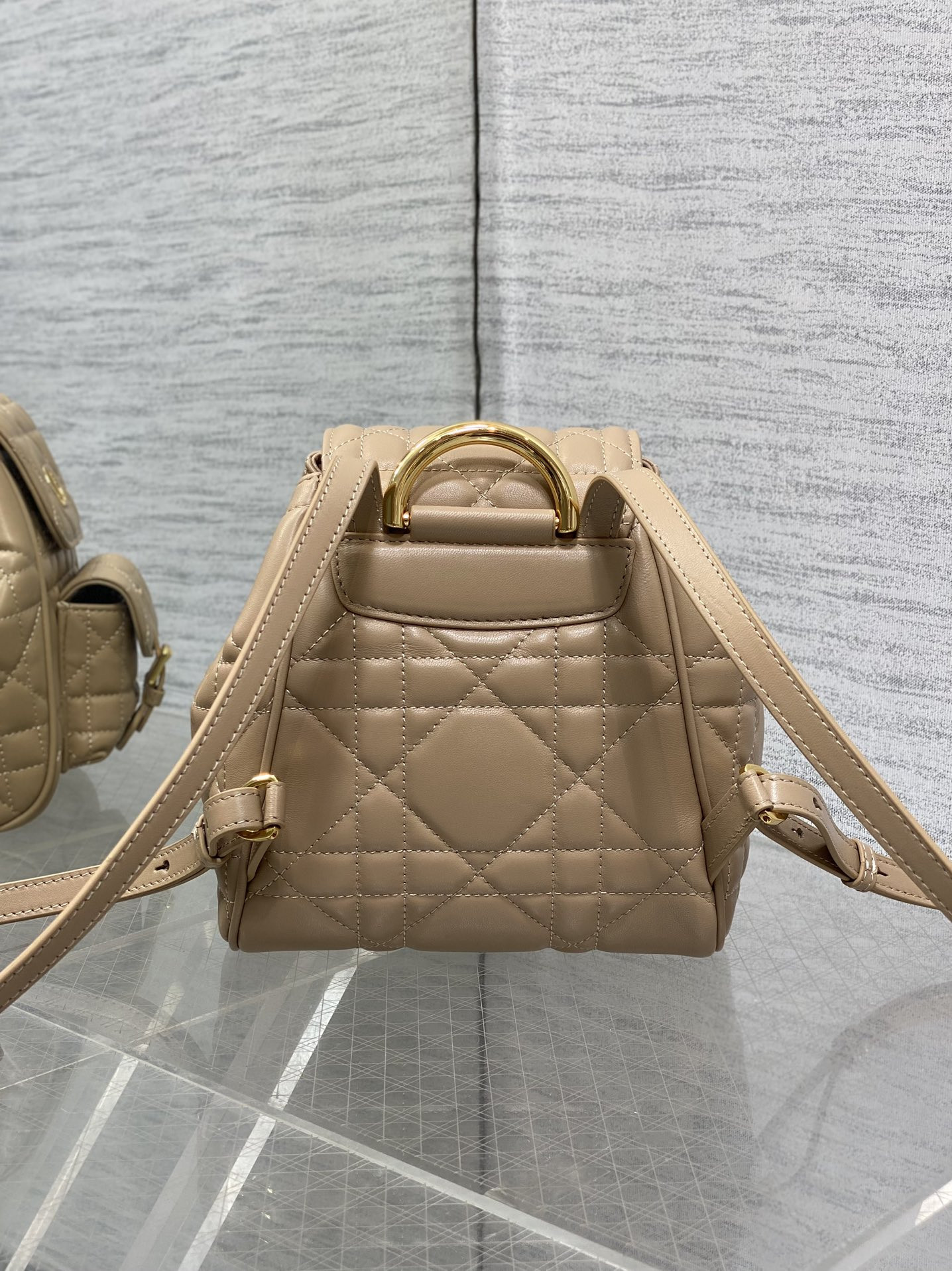 D10r CARO Backpack 20x8x18cm