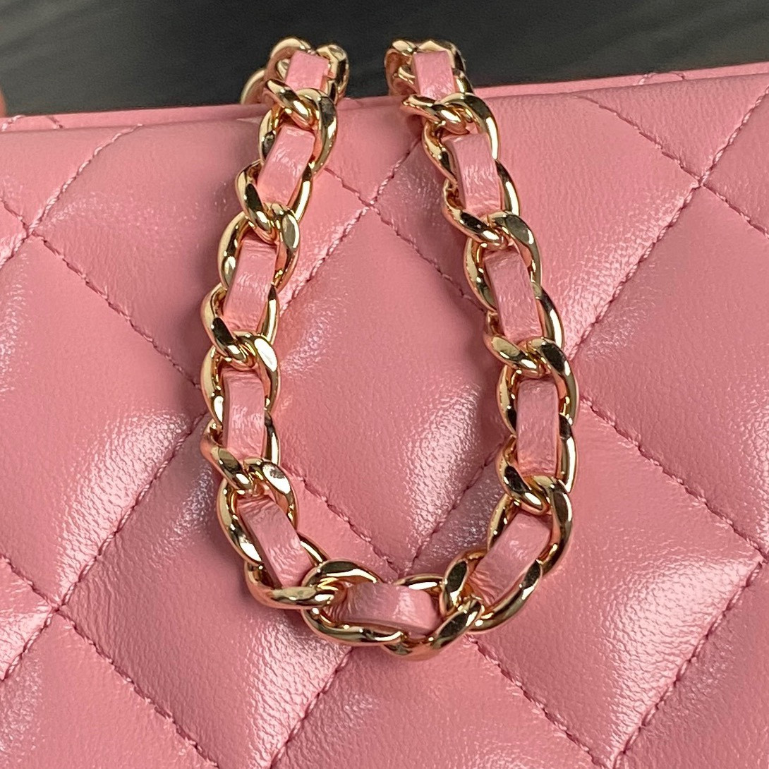 Ch**el Vanity With Chain  9.5x17x8cm