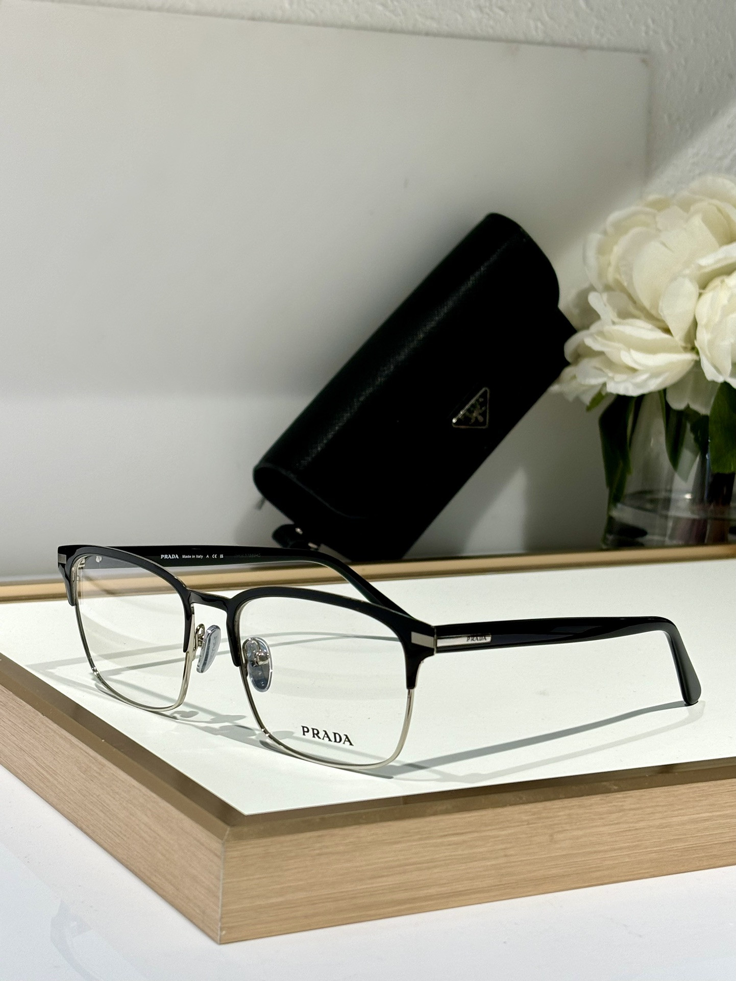 Pra*a Glasses VPR58Z 57-19-145