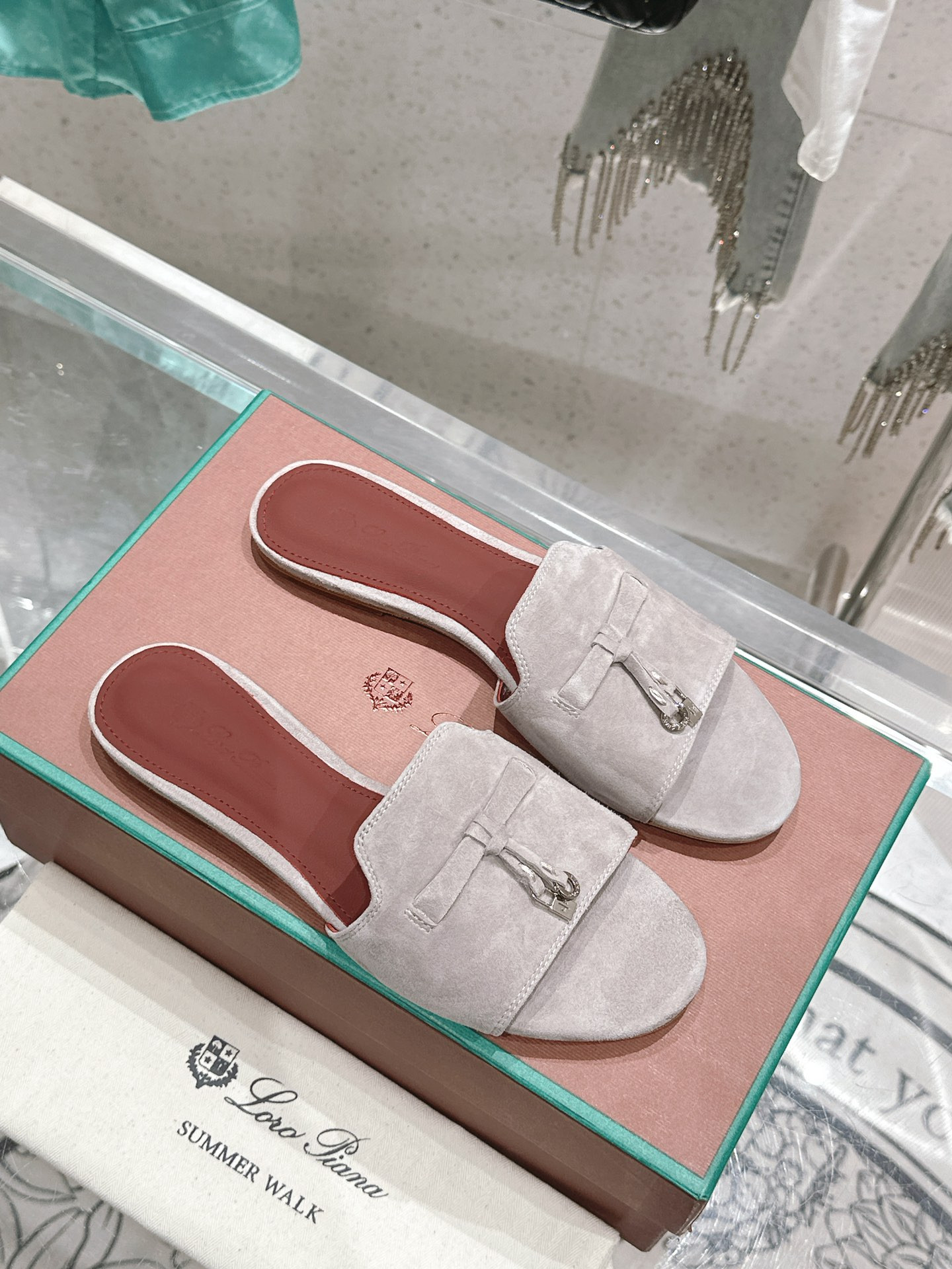 UA L0r0 P1ana Summer Charms Sandal