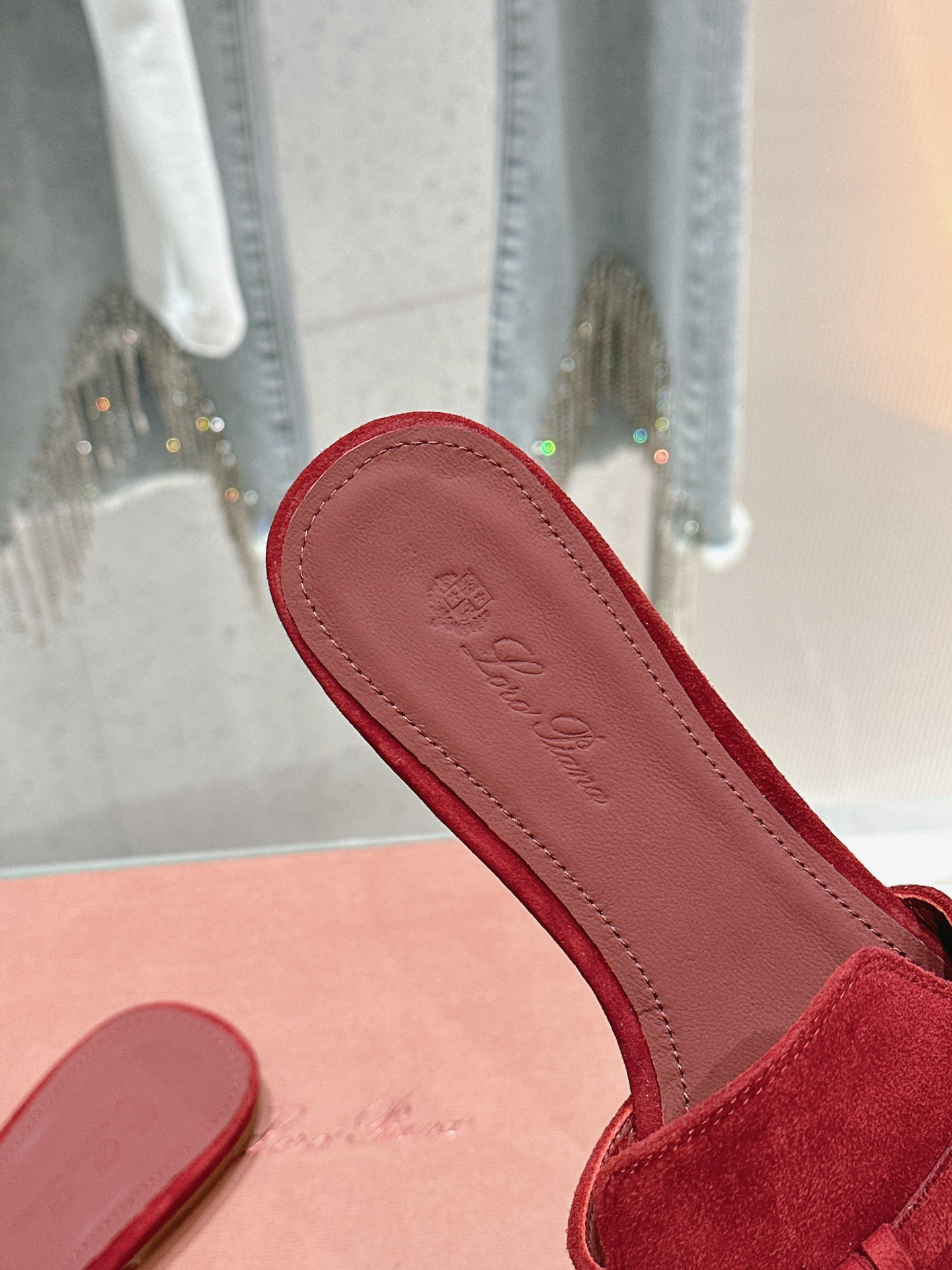 UA L0r0 P1ana Summer Charms Sandal
