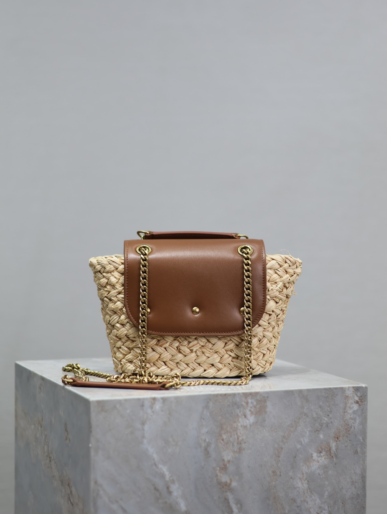 Y51 Mini manon (raffiaaged vegetable tanned leather) 774269 23x12x6cm